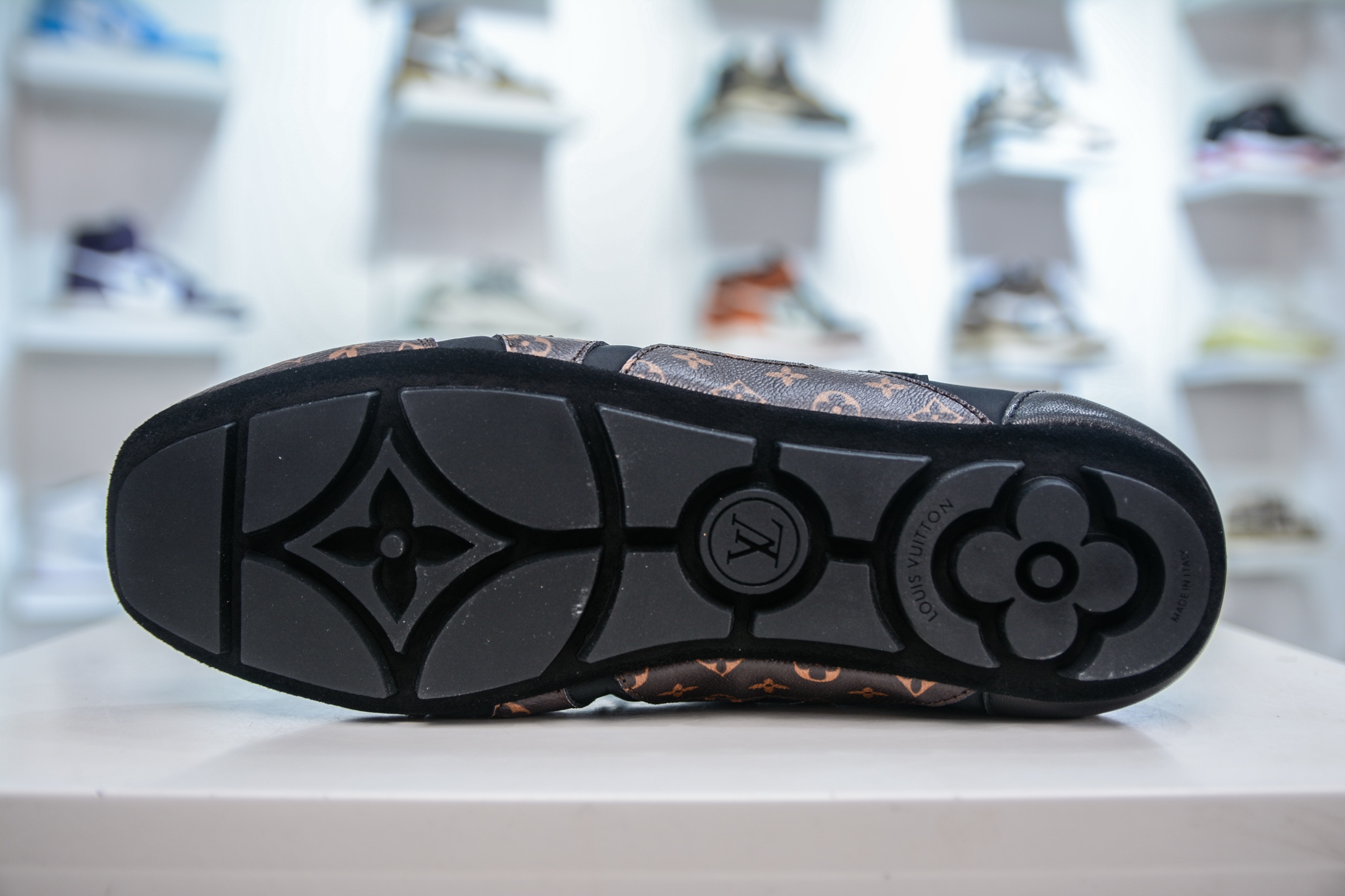 380 LOUIS VUITTON lv Sneakerina 2025早春发布新款德训鞋芭蕾舞鞋