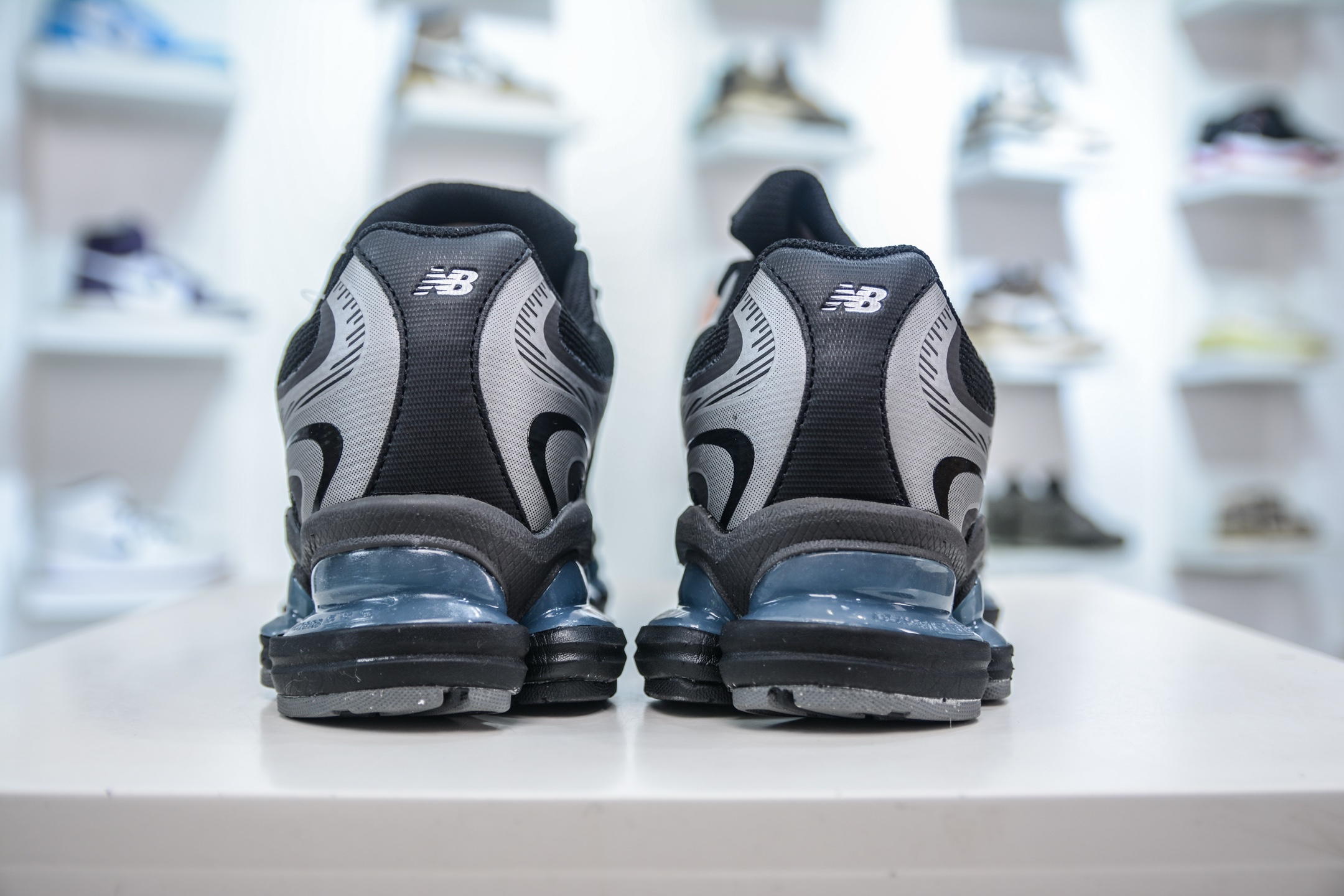 240 New Balance NB2000 舒适百搭防滑耐磨低帮 休闲跑步鞋 U2000EA
