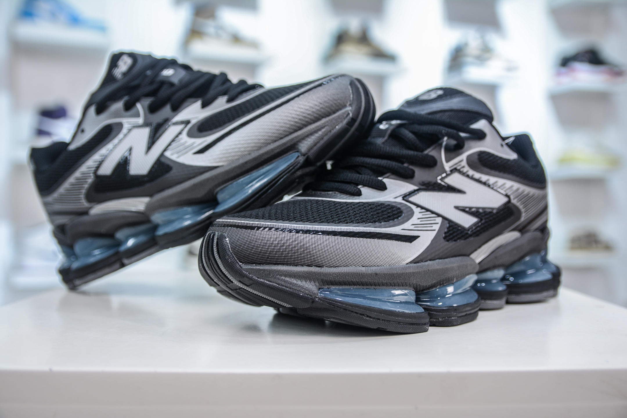 240 New Balance NB2000 舒适百搭防滑耐磨低帮 休闲跑步鞋 U2000EA