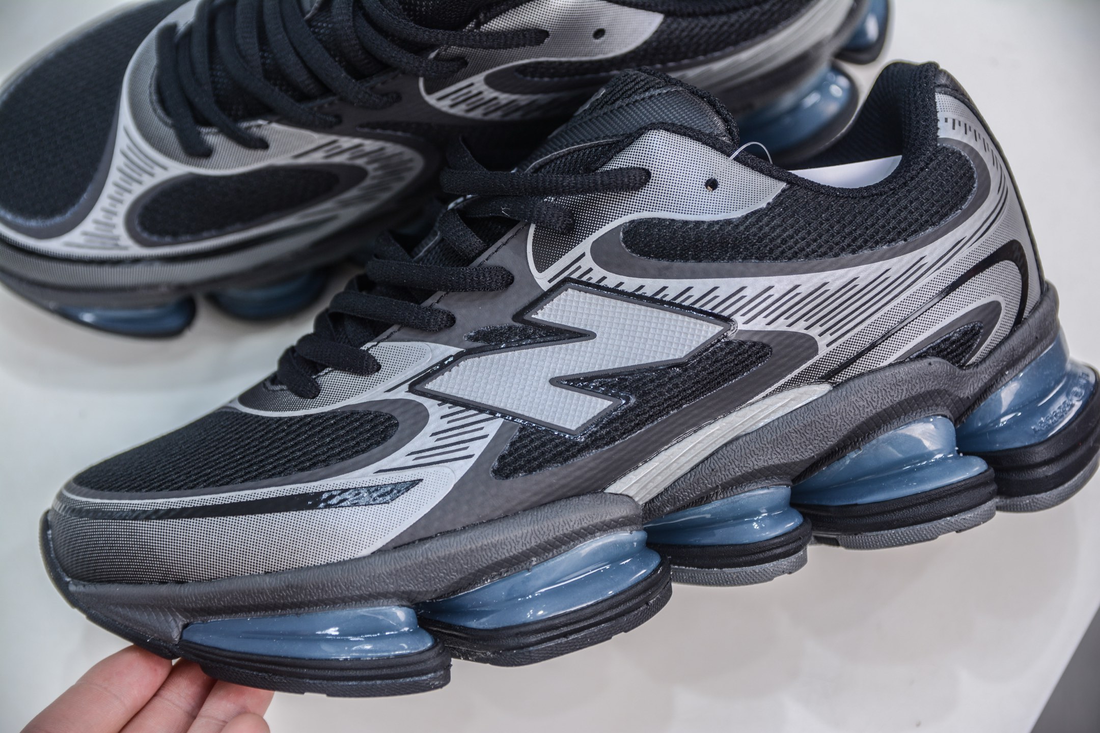 240 New Balance NB2000 舒适百搭防滑耐磨低帮 休闲跑步鞋 U2000EA