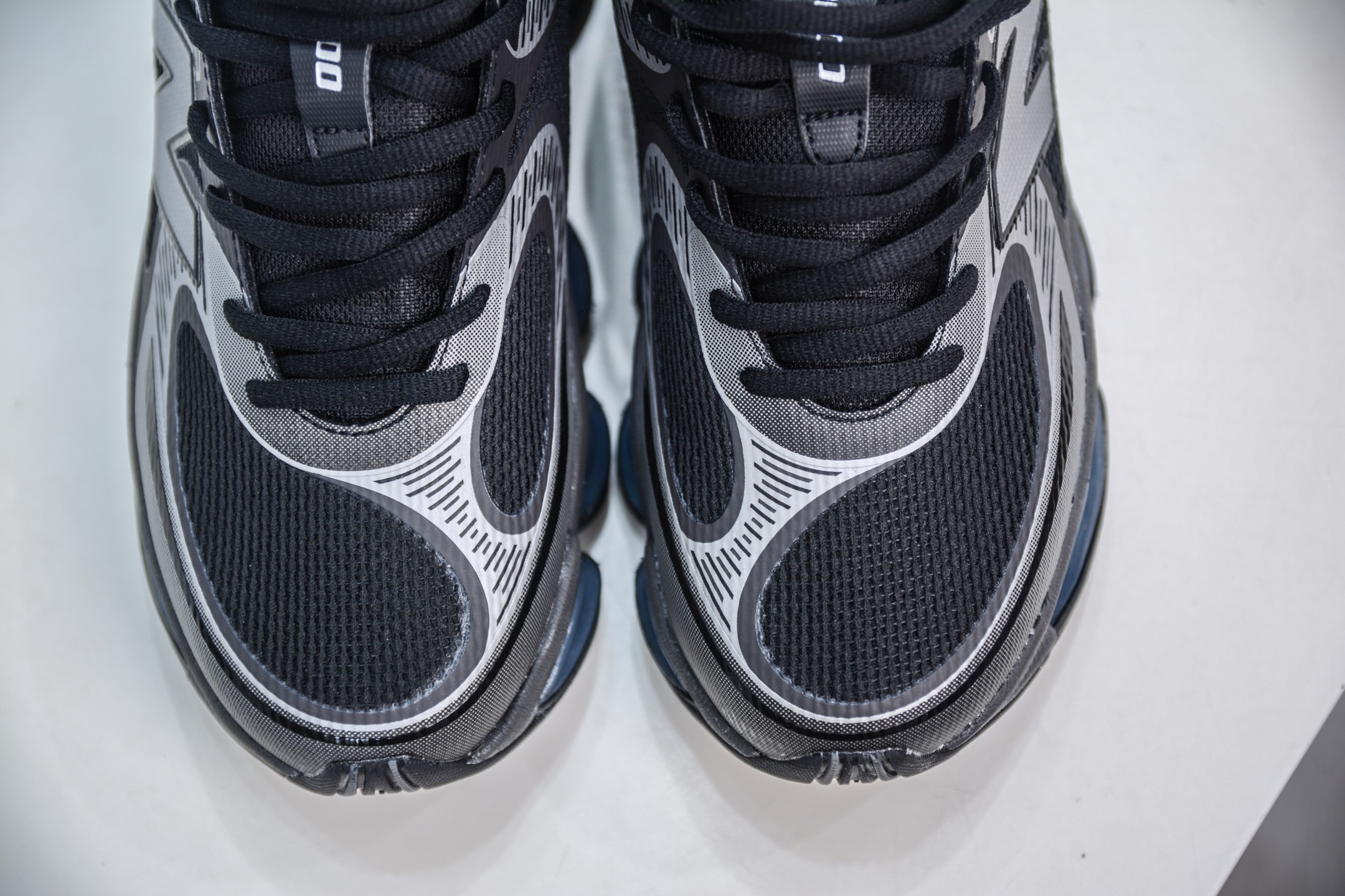 240 New Balance NB2000 舒适百搭防滑耐磨低帮 休闲跑步鞋 U2000EA