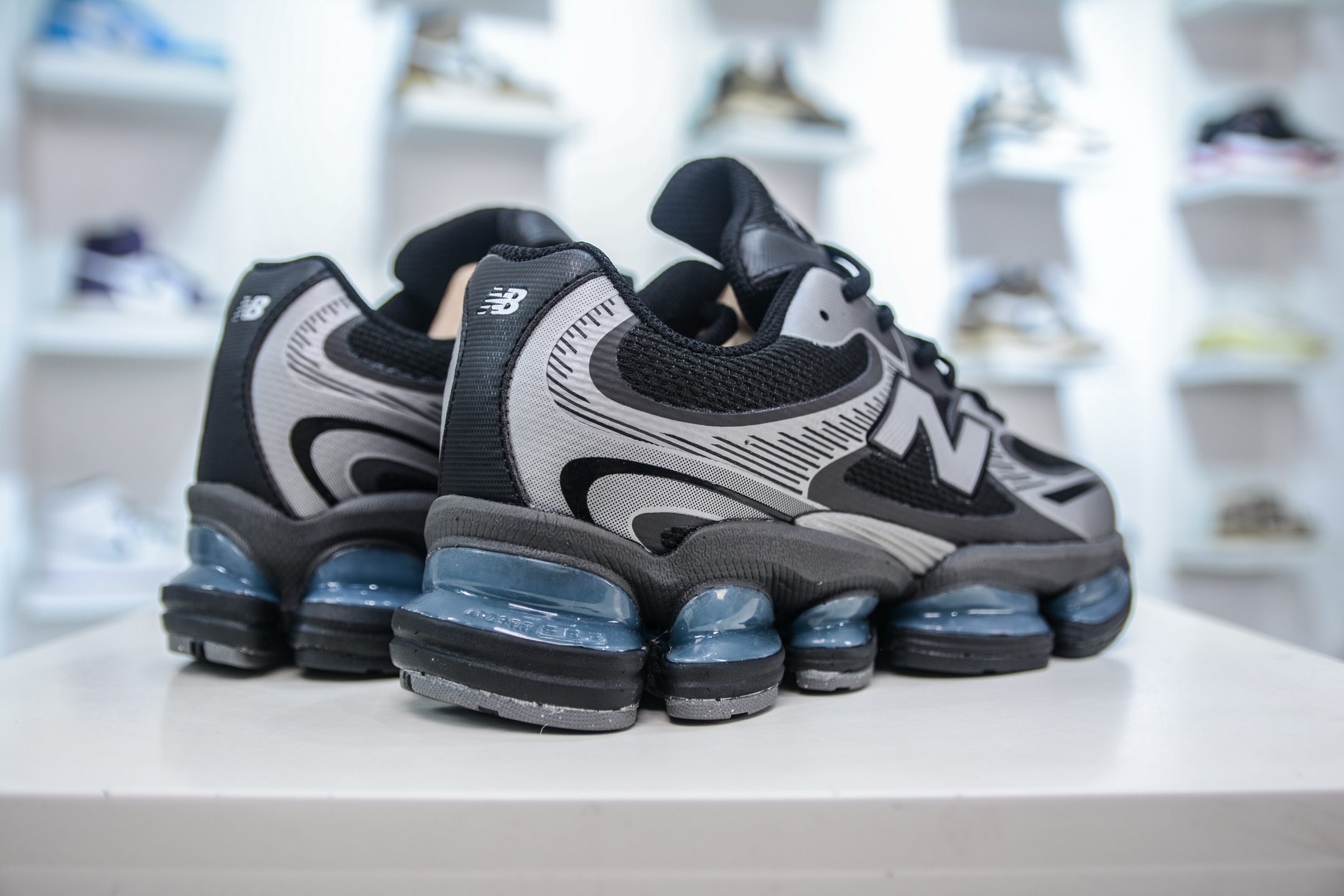 240 New Balance NB2000 舒适百搭防滑耐磨低帮 休闲跑步鞋 U2000EA