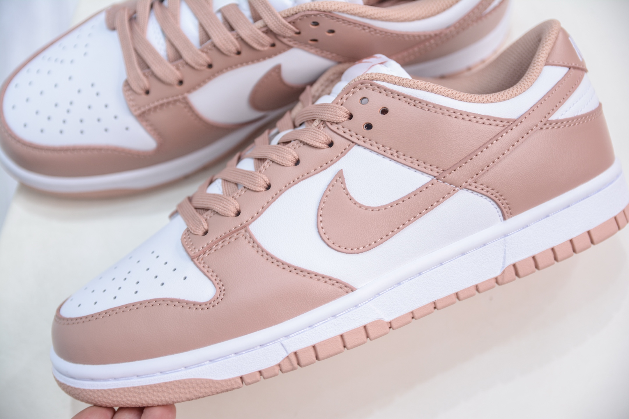 Nike Dunk Low Rose Whisper - Stylish and Comfortable Sneakers for Everyday Wear 7 i1747329926703 3052 0 6