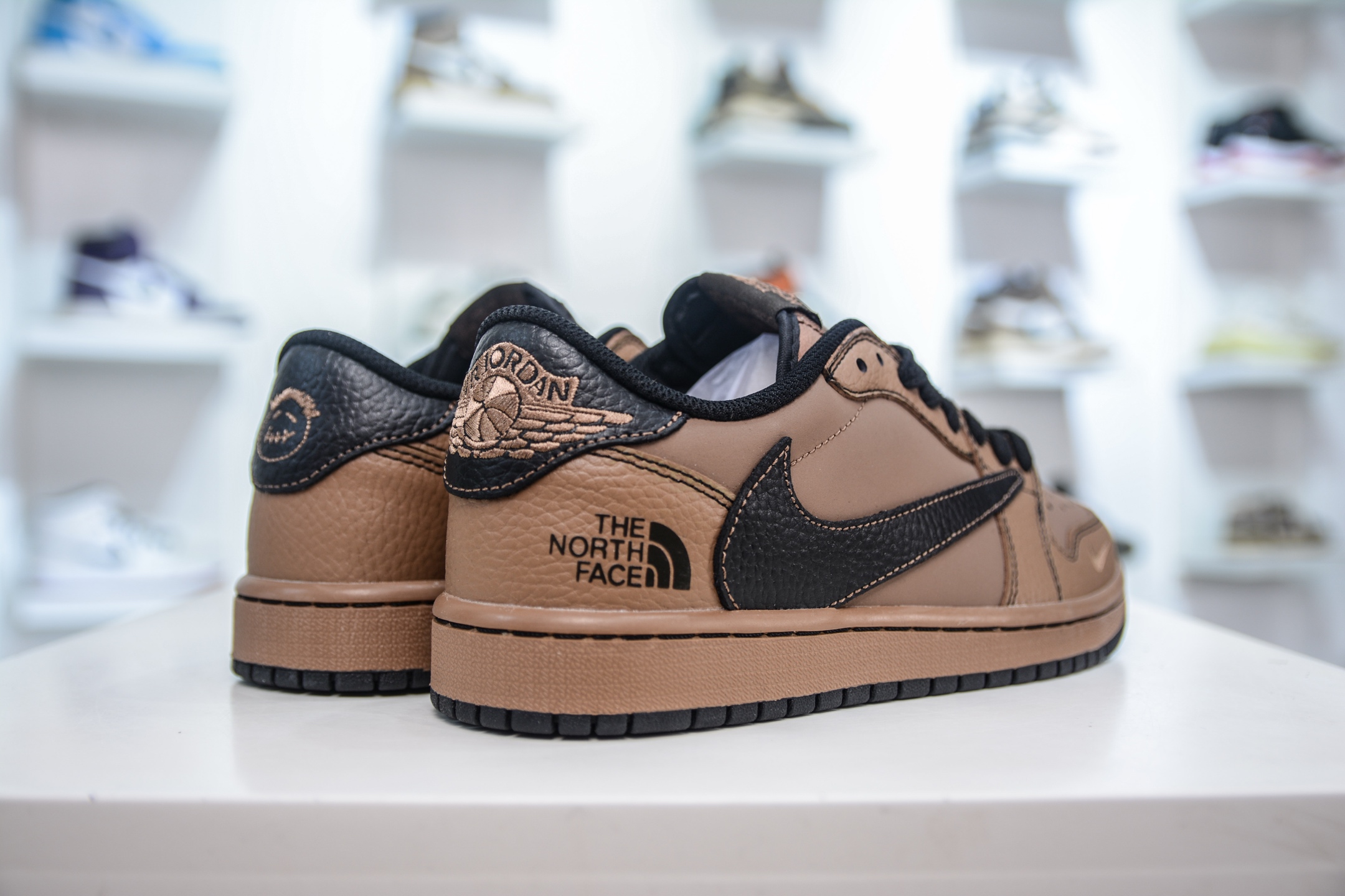The North Face x Travis Scott Air Jordan 1 Low - Brown Black 7 i1747495313081 8020 0 5