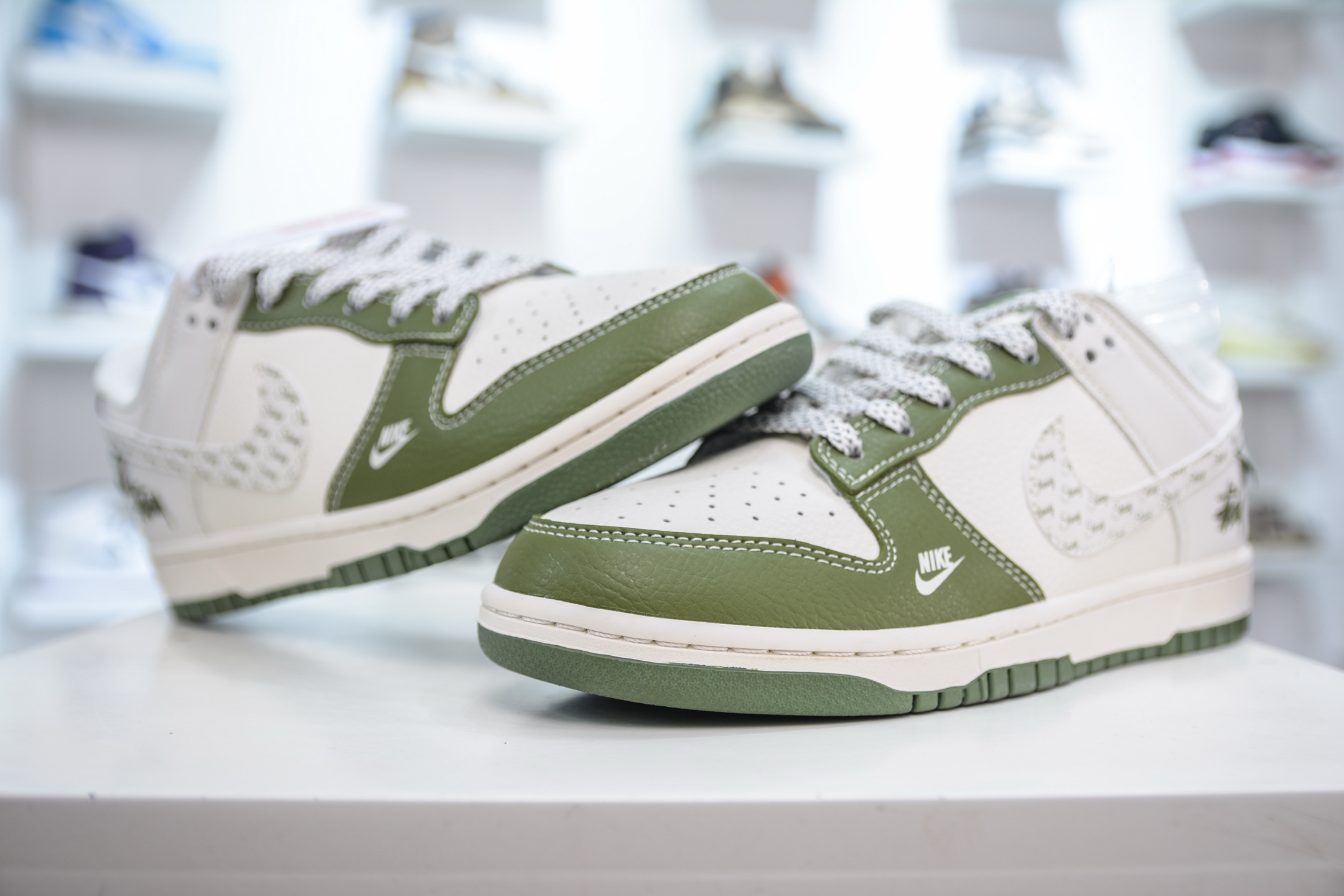 280 Nike SB Dunk Low x Stussy 斯图西联名-白绿 XS6089-592