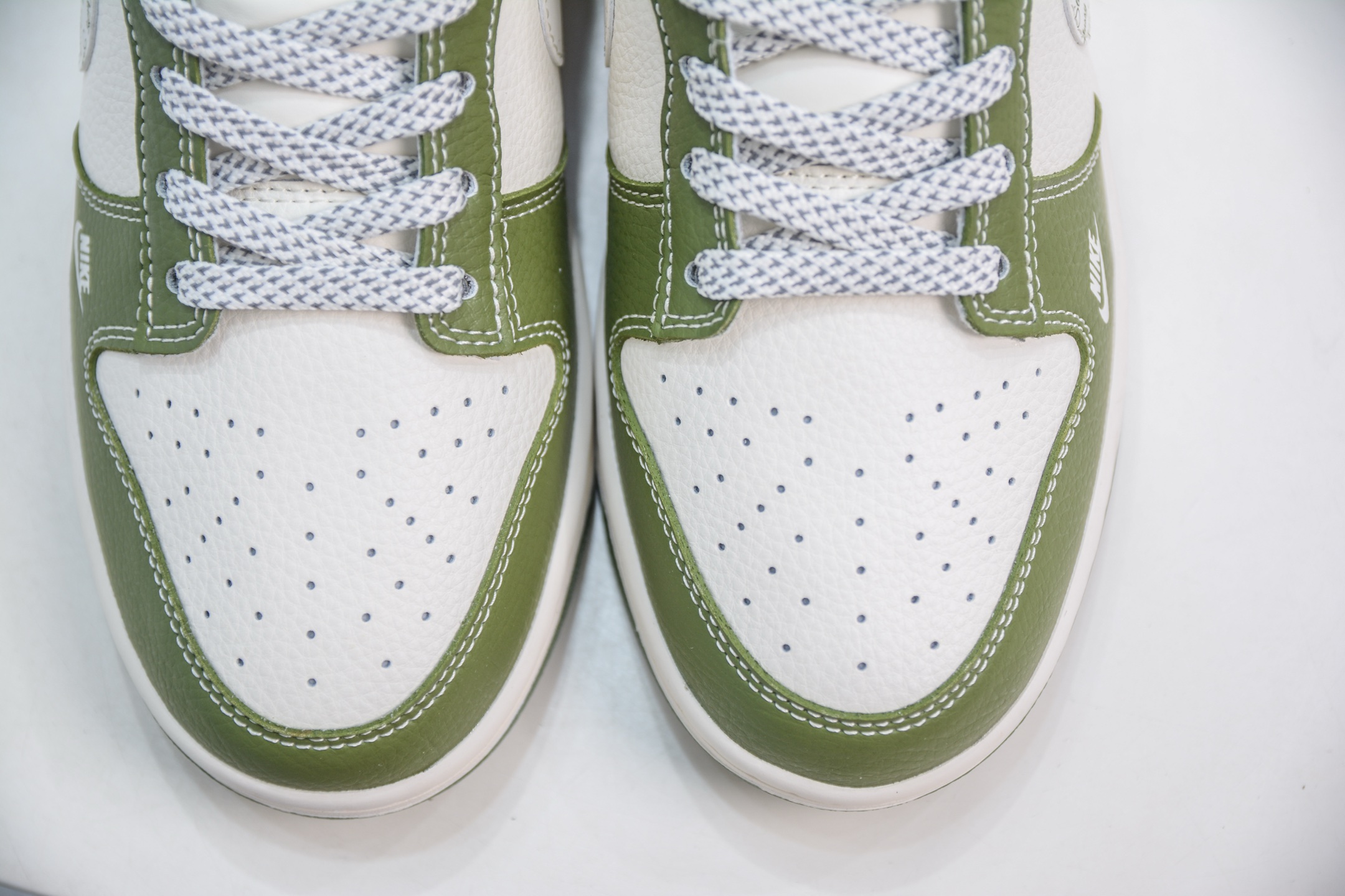 280 Nike SB Dunk Low x Stussy 斯图西联名-白绿 XS6089-592