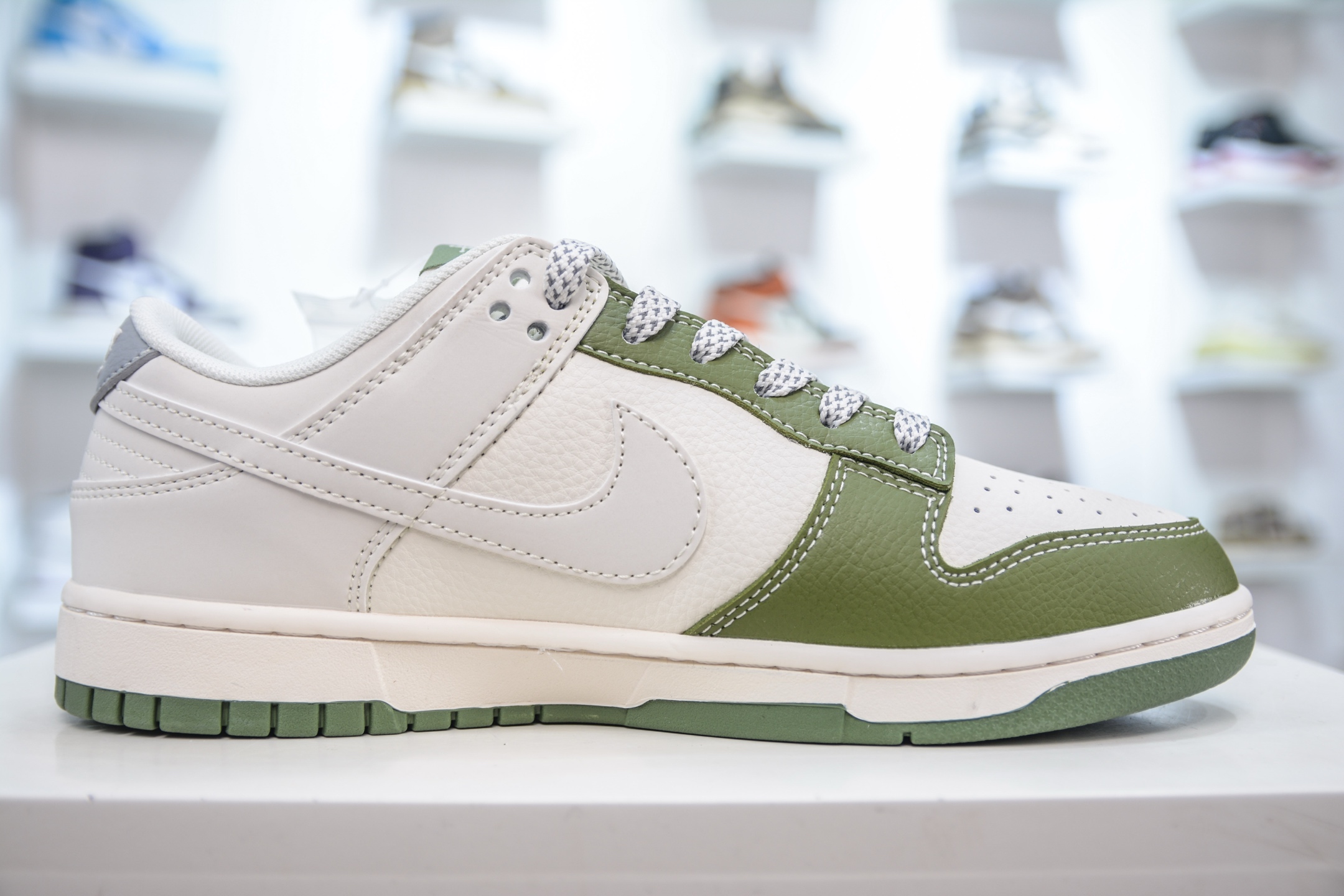 280 Nike SB Dunk Low x Stussy 斯图西联名-白绿 XS6089-592