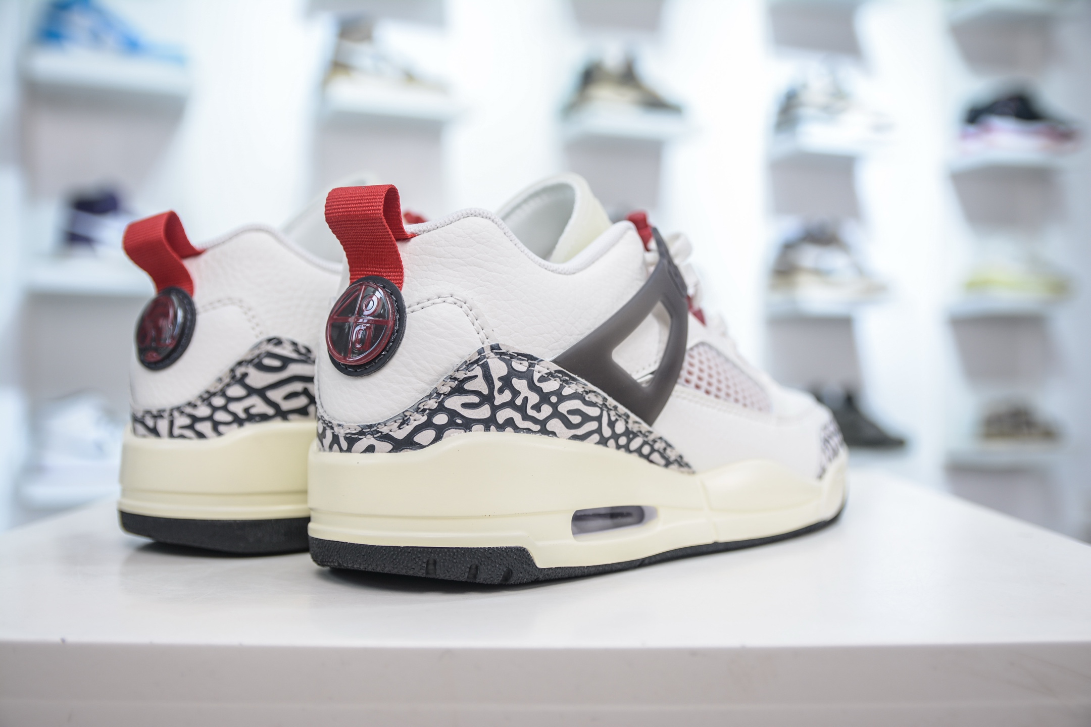 260 Jordan Spizike Low AJ复古低帮篮球鞋 FQ1759-116