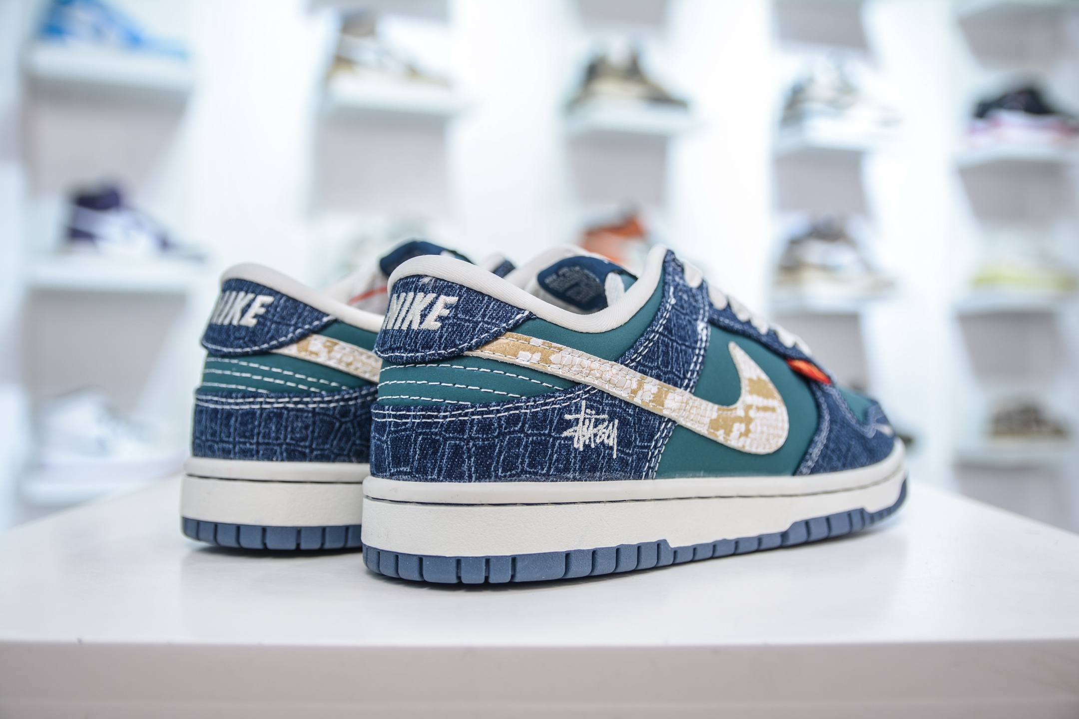 Stussy x NIKE Dunk Low 低帮蛇年限定 斯图西联名-藏青蓝米白蛇纹勾 CH8311-283