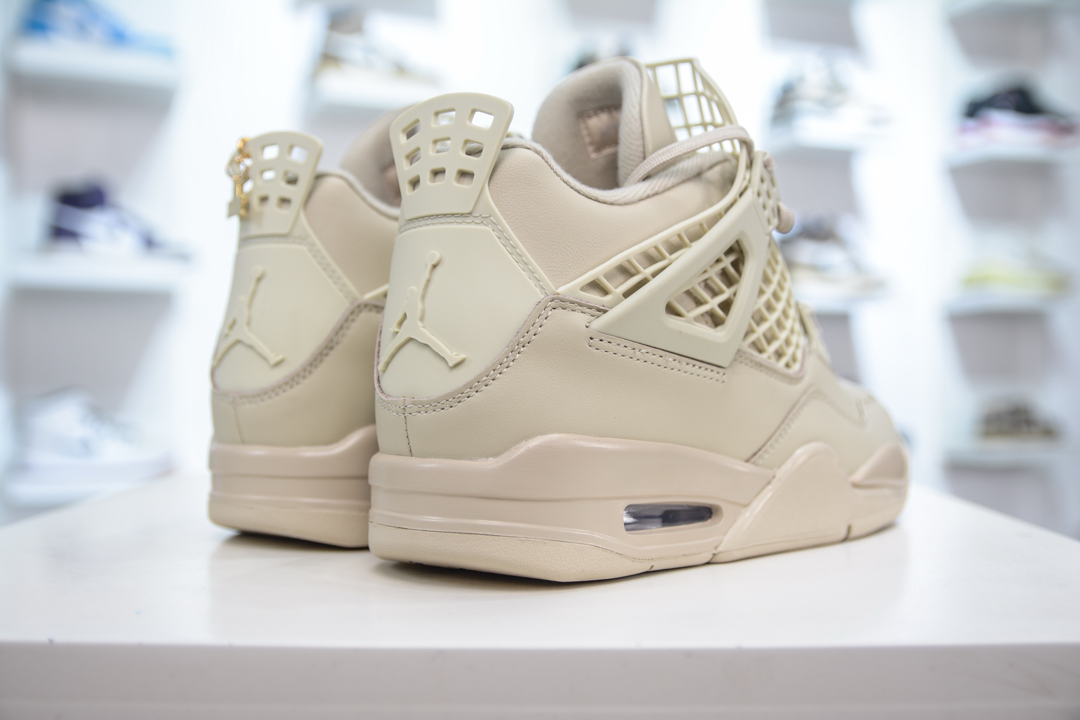 320 F版 Air Jordan 4 Retro ”NET”乔丹4代网格藤条色 FN7251-200