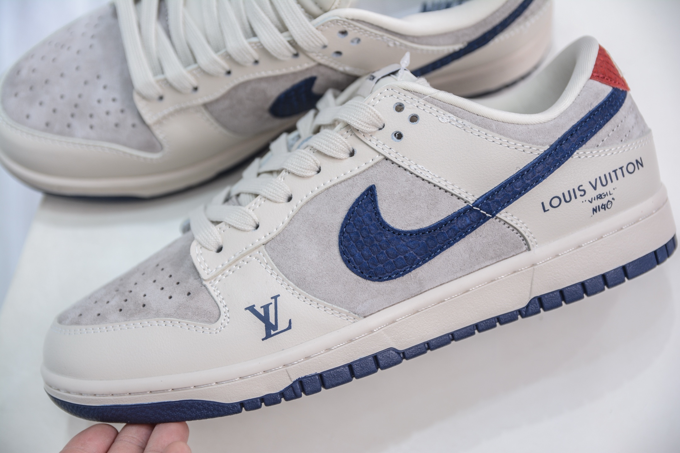 280 Nike SB Dunk Low x Louis Vuitton LV联名-蓝蛇鳞勾 XX3168-122