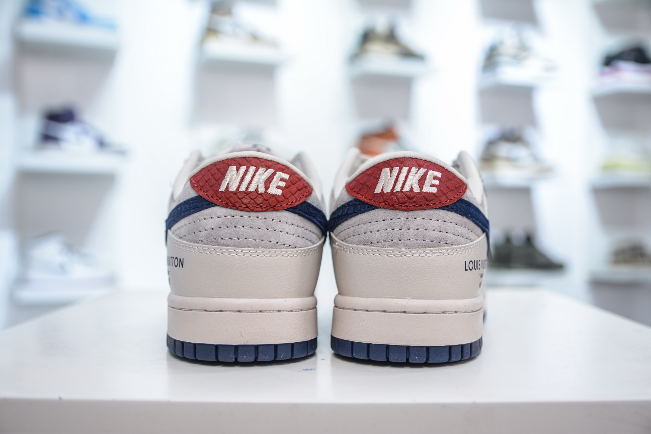 280 Nike SB Dunk Low x Louis Vuitton LV联名-蓝蛇鳞勾 XX3168-122