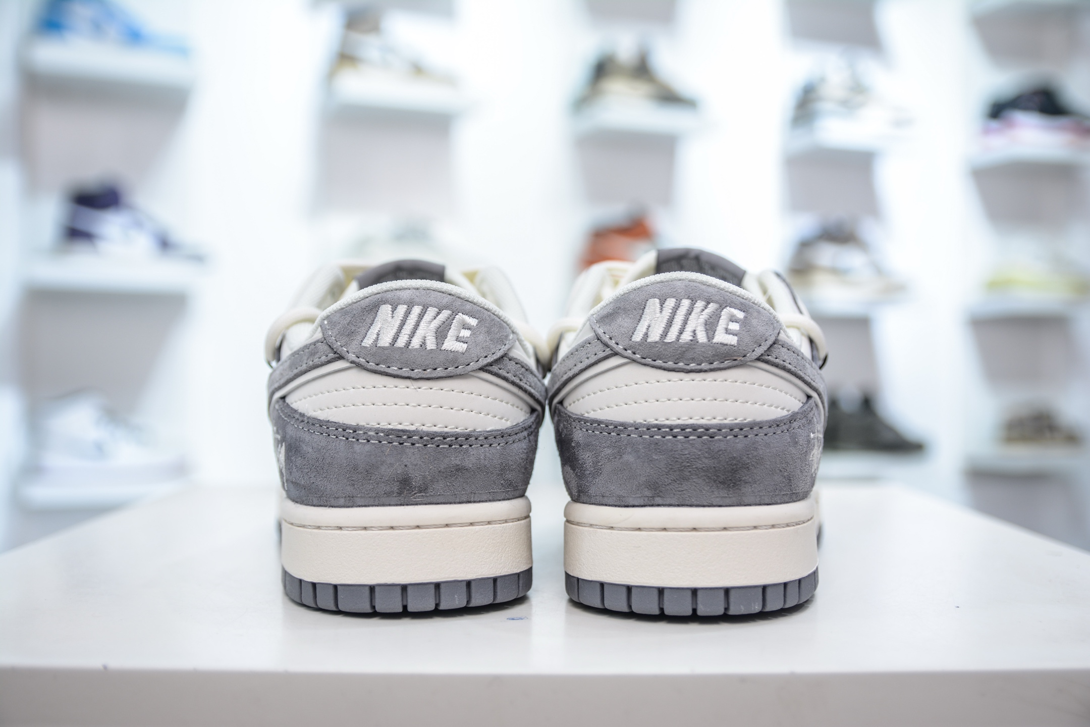 Nike SB Dunk Low x Stussy Collab Grey White Sneakers Premium Quality 3 i1747590382848 8217 0 1