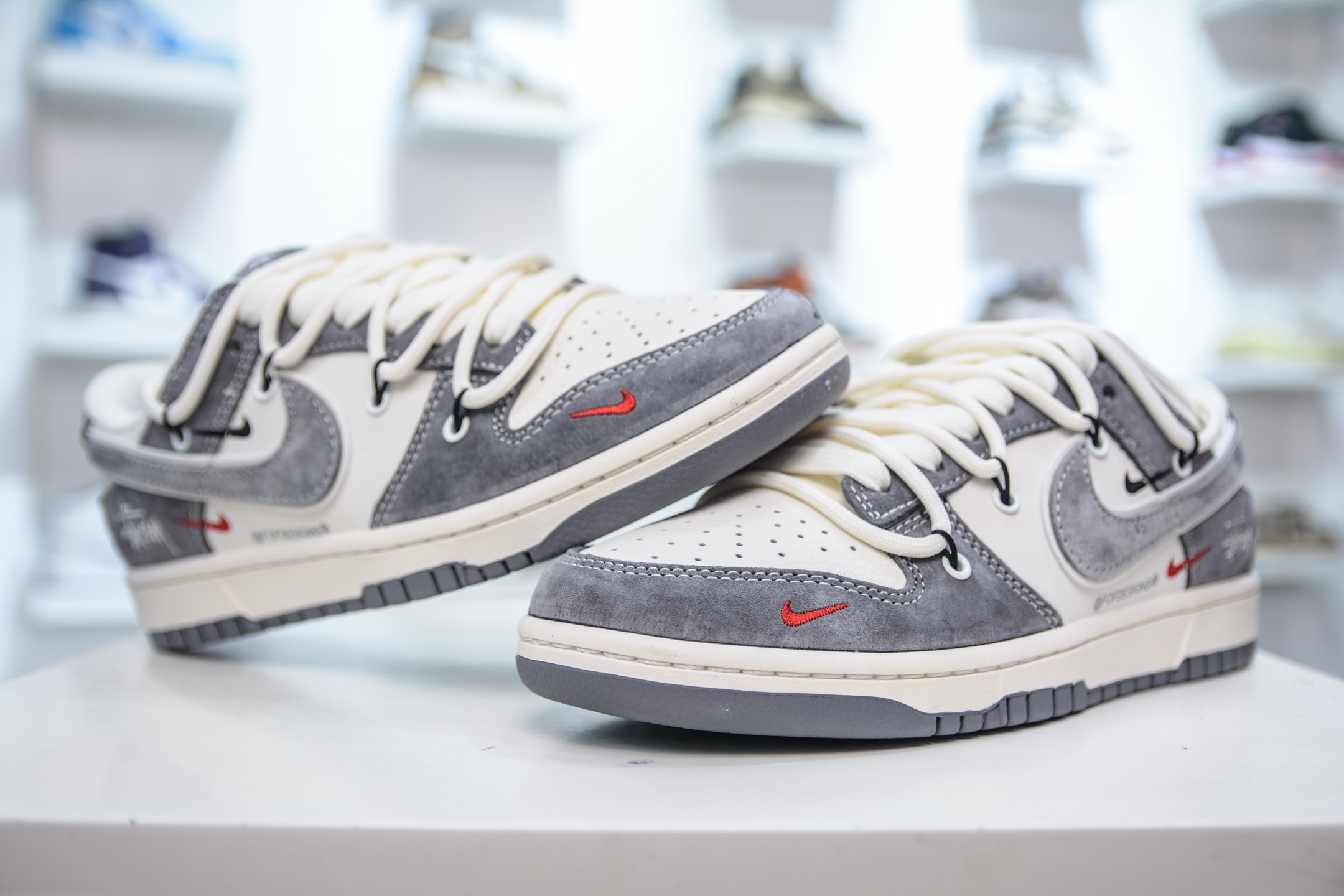 Nike SB Dunk Low x Stussy Collab Grey White Sneakers Premium Quality 5 i1747590383801 4163 0 3