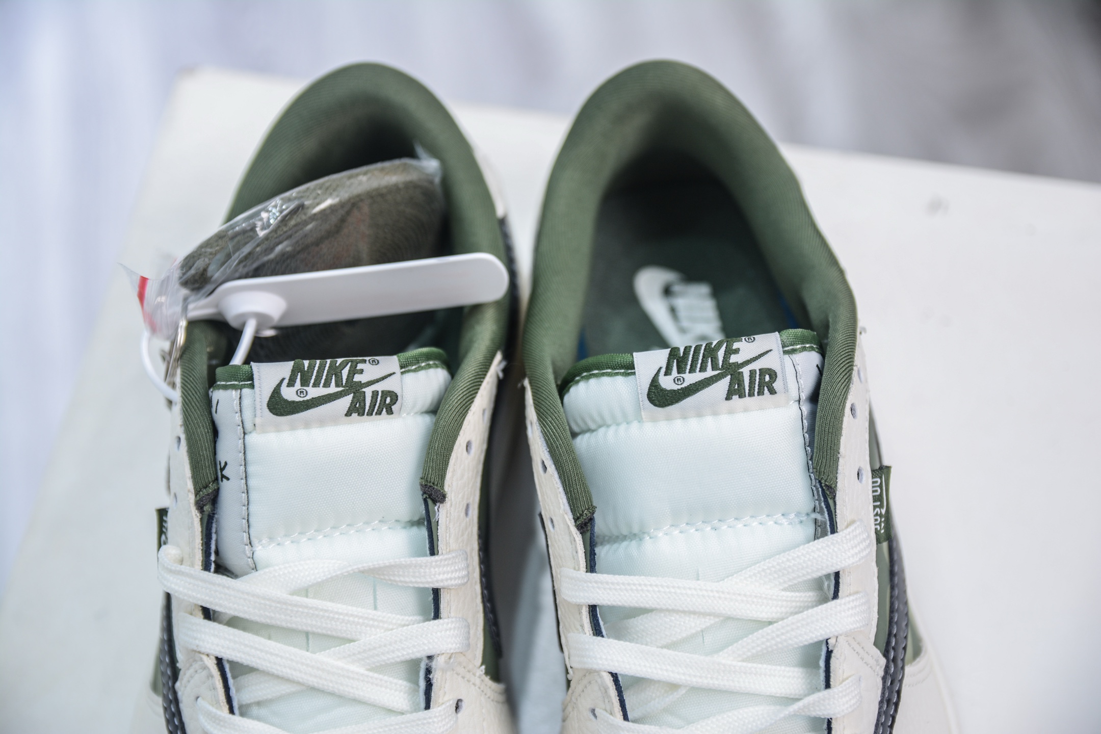TS x Air Jordan x PALACE Air Jordan 1 Low -Limited Edition- 9 i1747590496392 2070 0 7