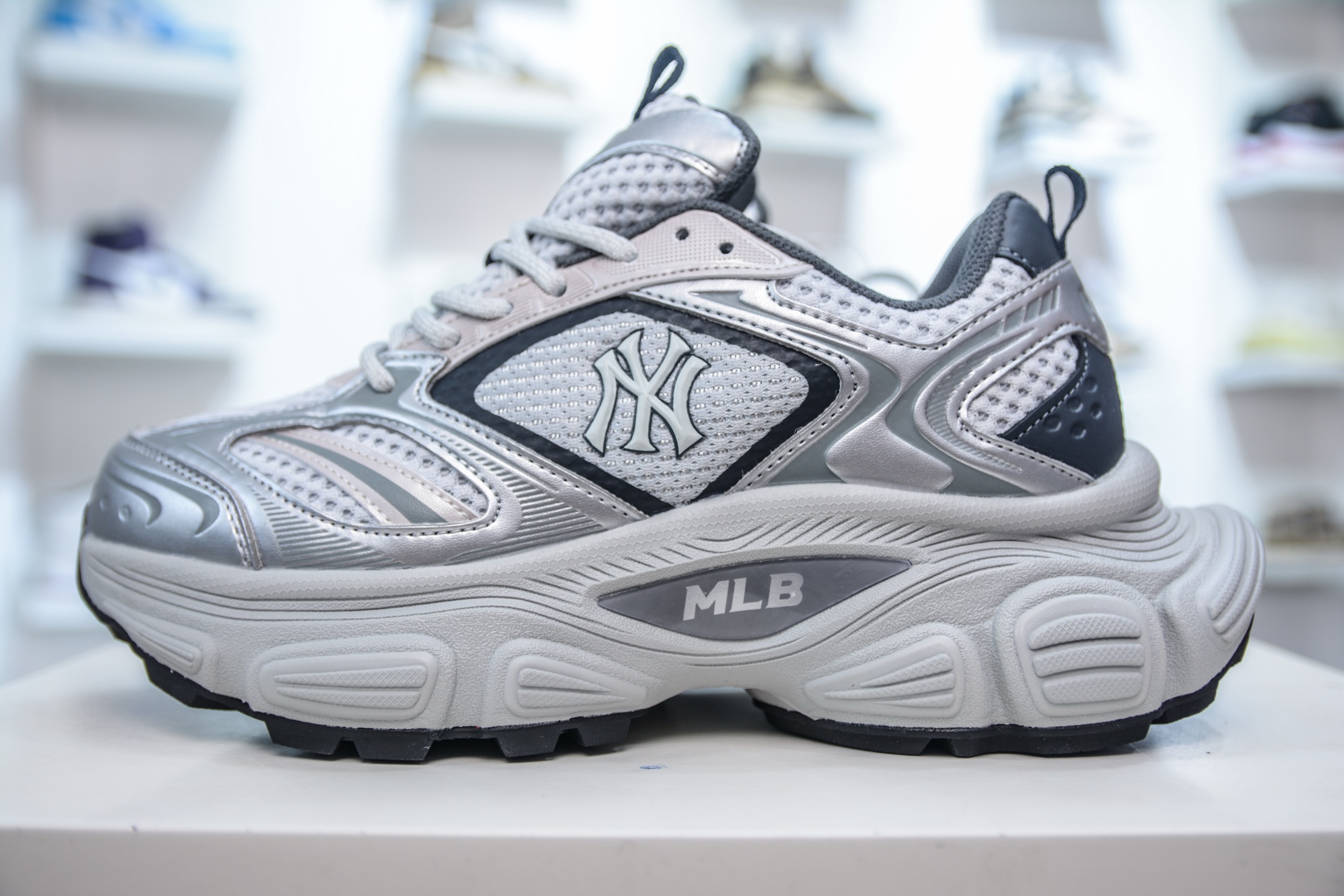 MLB Winner Chunky Sneakers - Lightweight, Breathable, and Stylish Design