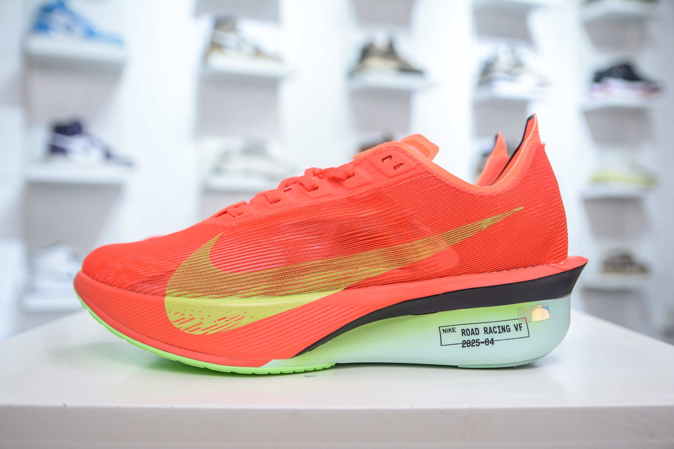 Nike Air Zoom Vaporfly NEXT% Marathon Running Shoes - Enhanced Cushioning 2 i1747590883825 5161 0 0