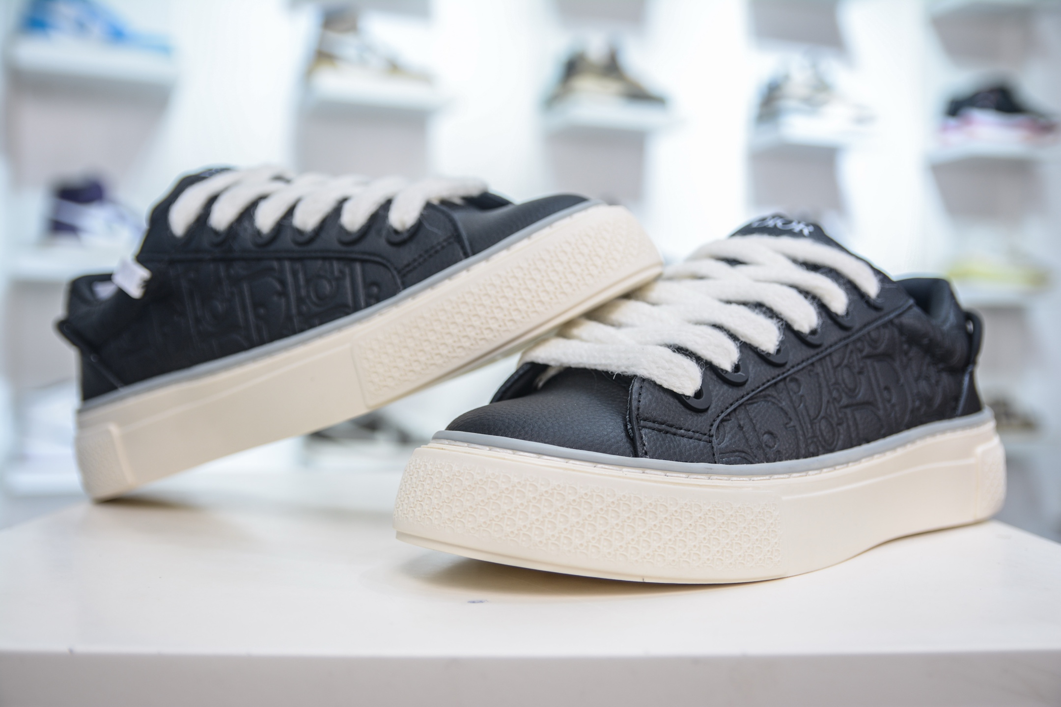 350 Dior B33 运动鞋2024秋季新品 重新诠释经网球鞋 3SN303ZWHYQ H900