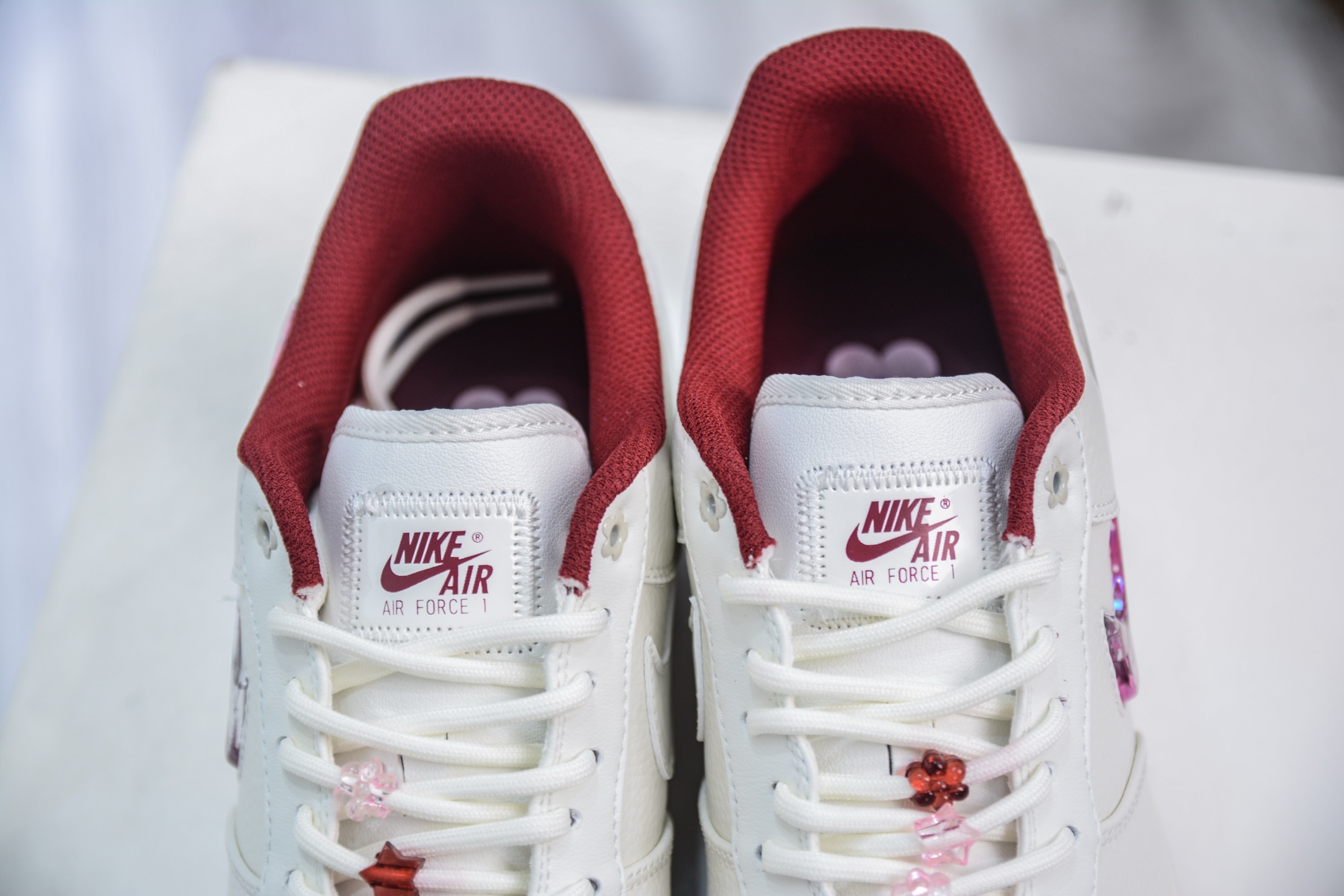 Nike Air Force 1 '07 Low 'Valentine's Day 2024' Casual Shoes 9 i1747594691000 5429 0 7
