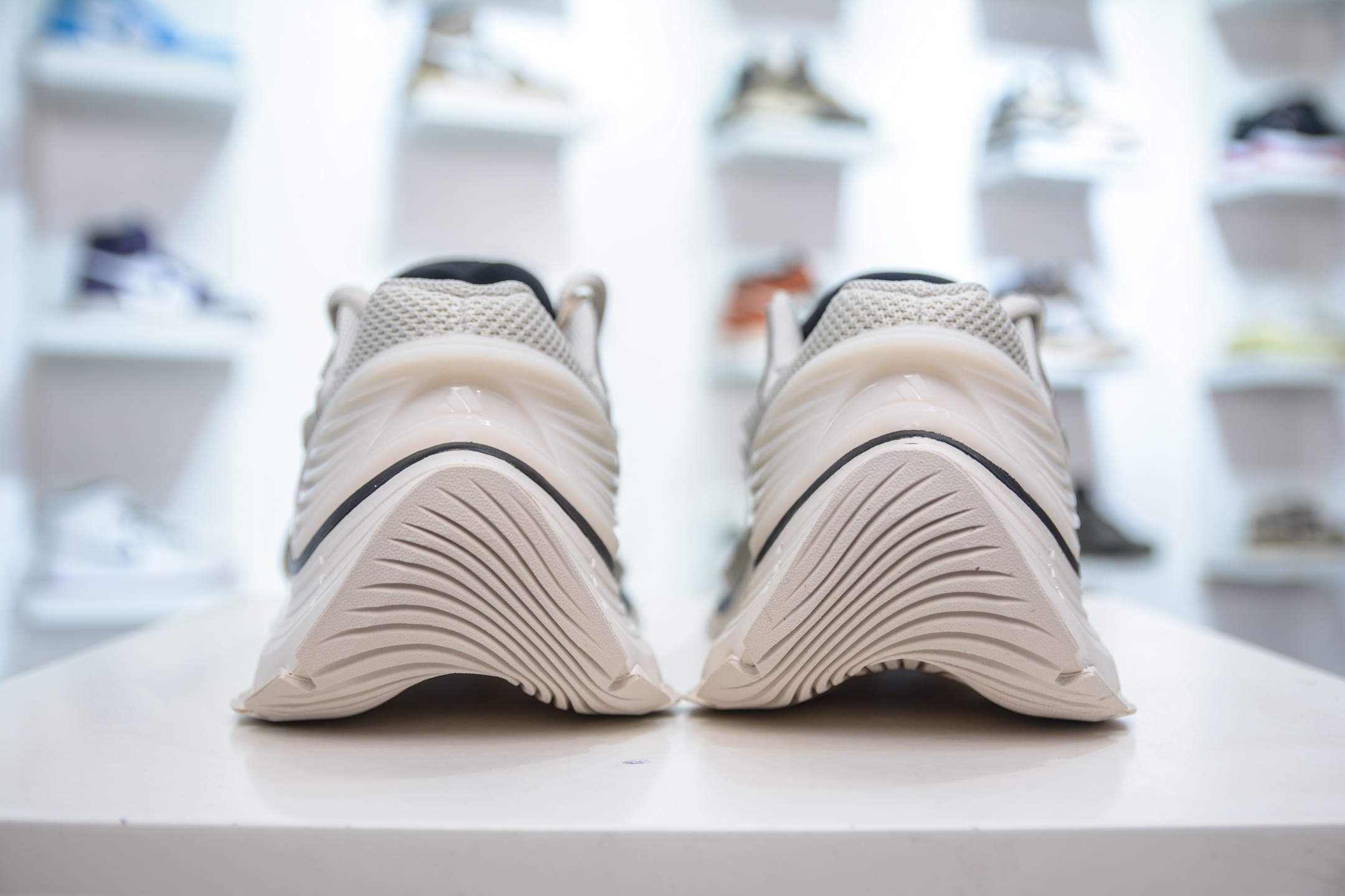 Adidas Vento XLG MTW Retro Running Shoes - Breathable & Comfortable 2 i1747594898271 76 0 1