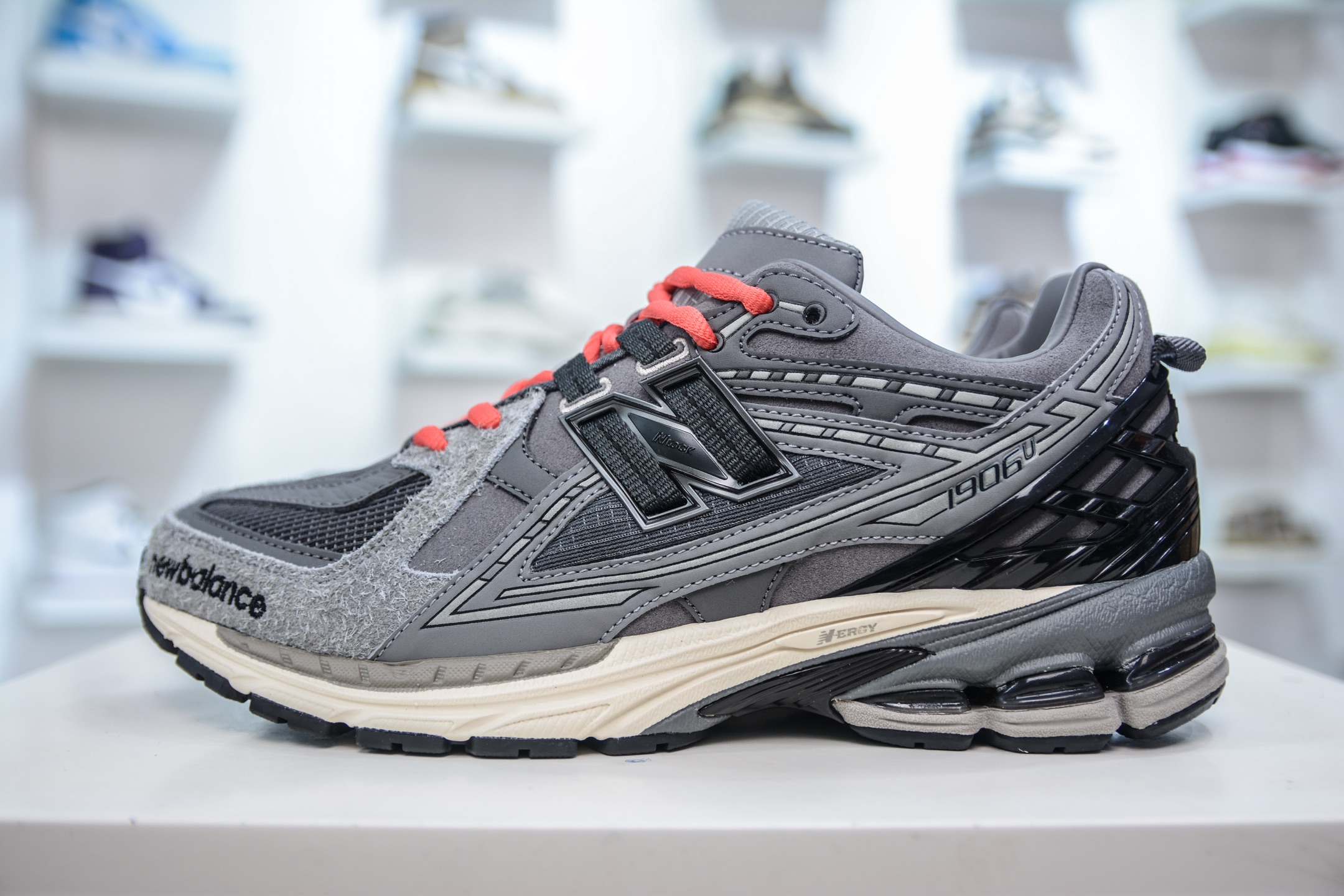 New Balance 1906R Gray Running Shoes - Retro Style, Ultimate Comfort