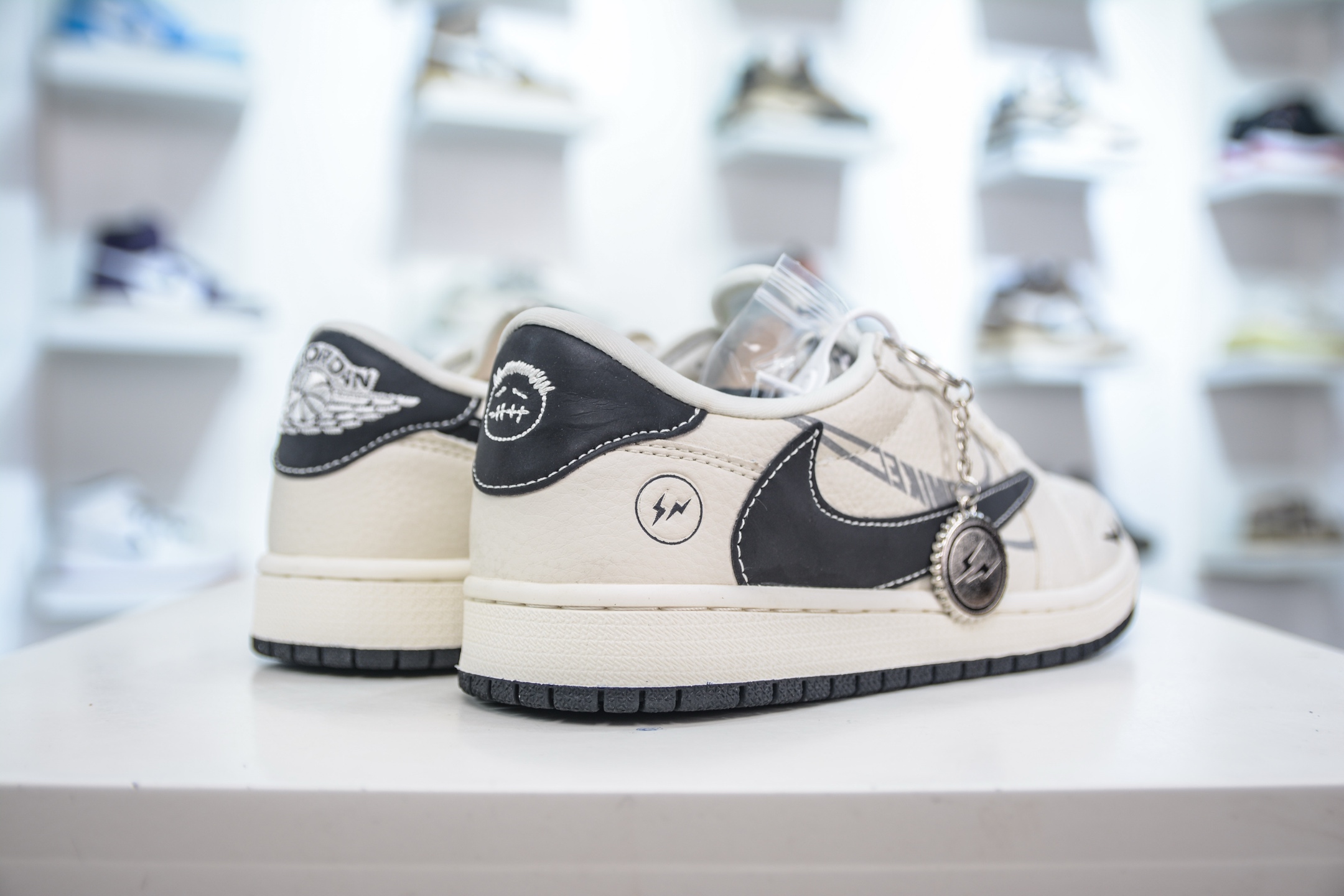 270 TS x Air Jordan x Fragment Design AJ1 Low 倒钩低帮联名藤原浩闪电-虚影黑勾 LD2025-029