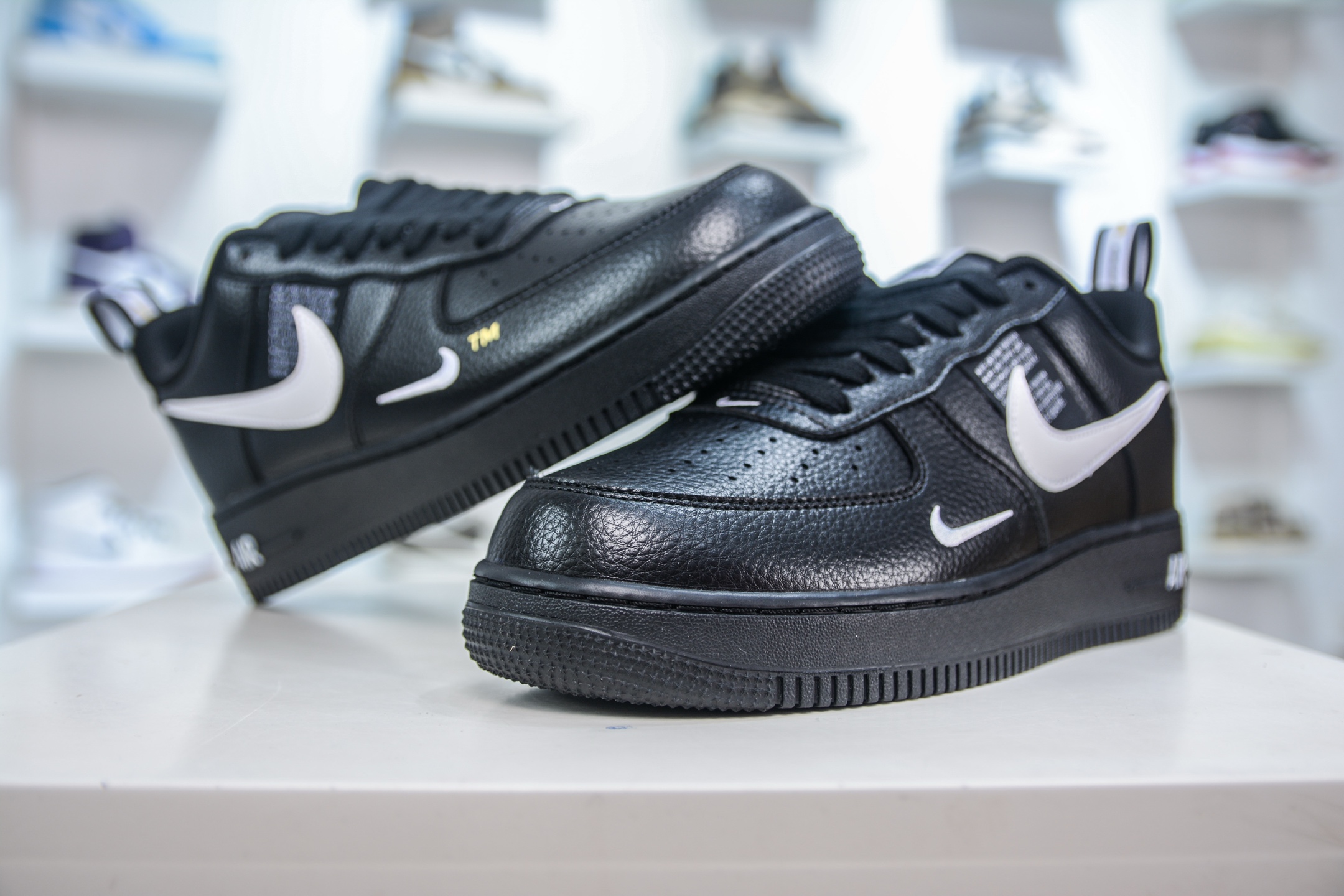 180 PB版 NK Air Force 1'07 Low 黑简版解构 空军一号低帮百搭休闲运动板鞋 AJ7747-001