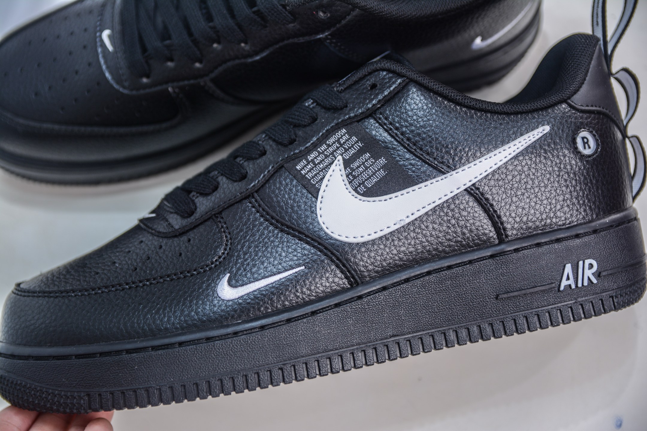 180 PB版 NK Air Force 1'07 Low 黑简版解构 空军一号低帮百搭休闲运动板鞋 AJ7747-001