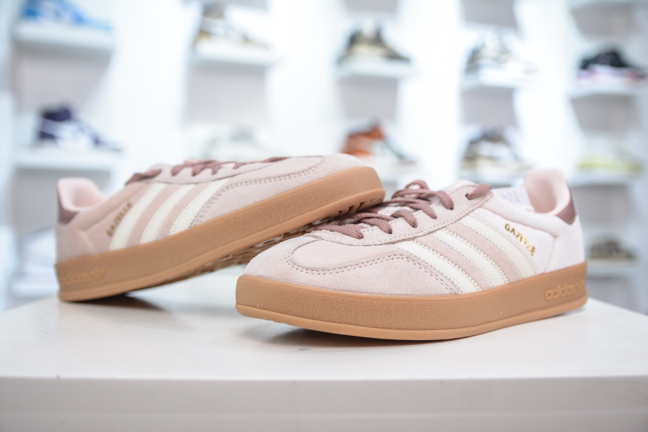 CS版 AD Original Gazelle Indoor Trainers 瞪羚室内鞋系列低帮复古百搭休闲运动德训风板鞋 粉黑色 JR0232