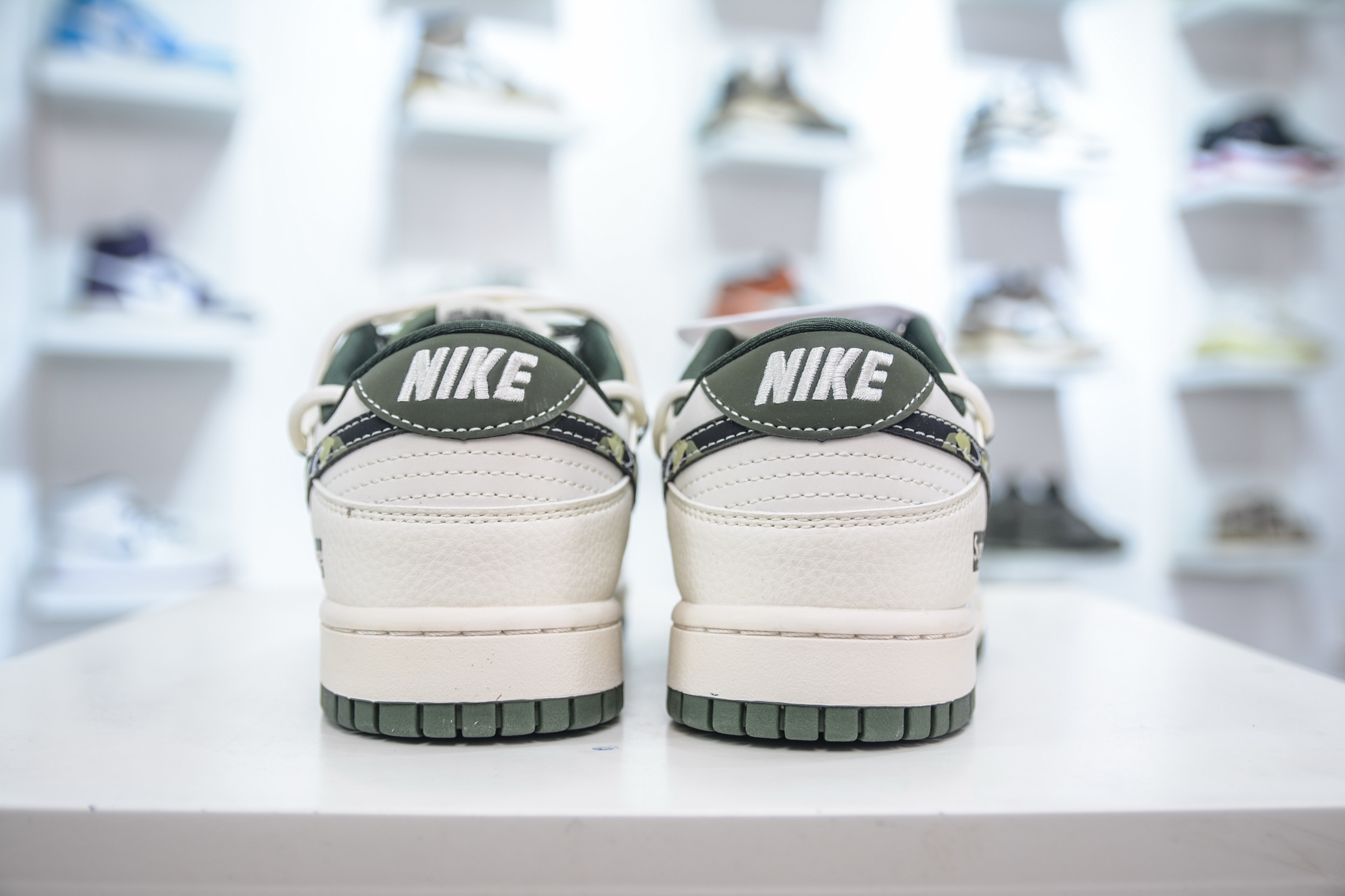 300 Nike SB Dunk Low x Supreme SUP联名-米白迷彩绑带 DM6868-081