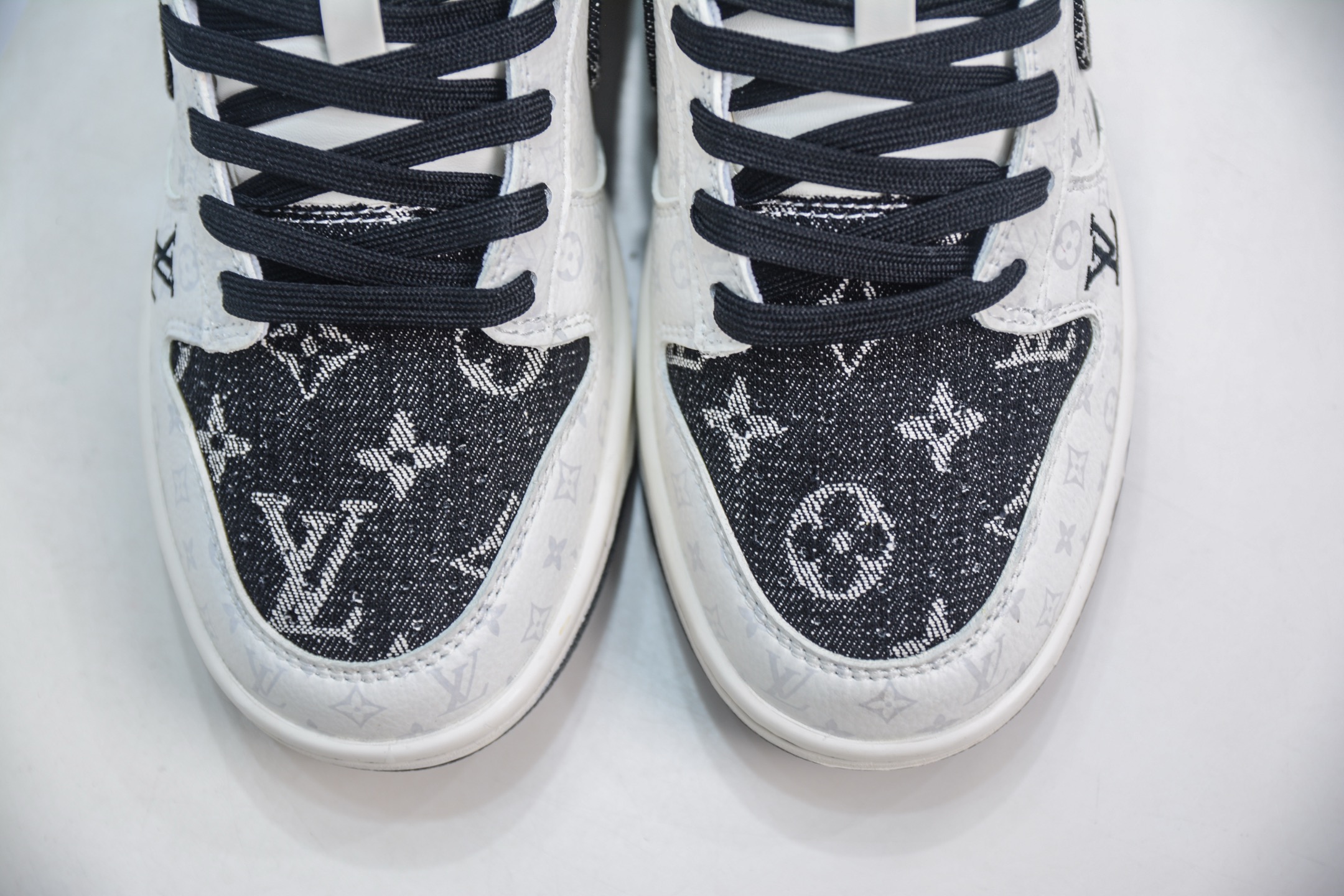 280 Nike SB Dunk Low x Louis Vuitton LV联名-白黑牛仔勾 SC9772-804
