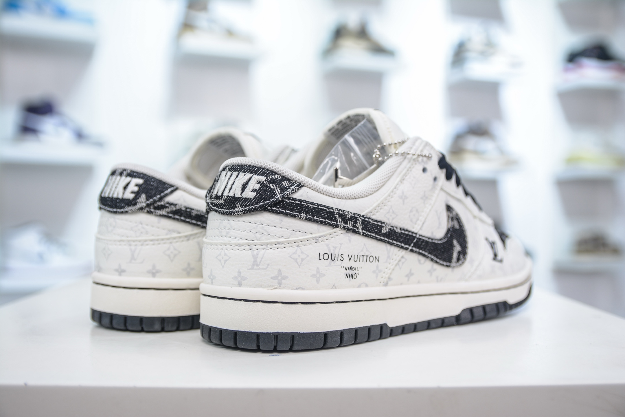 280 Nike SB Dunk Low x Louis Vuitton LV联名-白黑牛仔勾 SC9772-804
