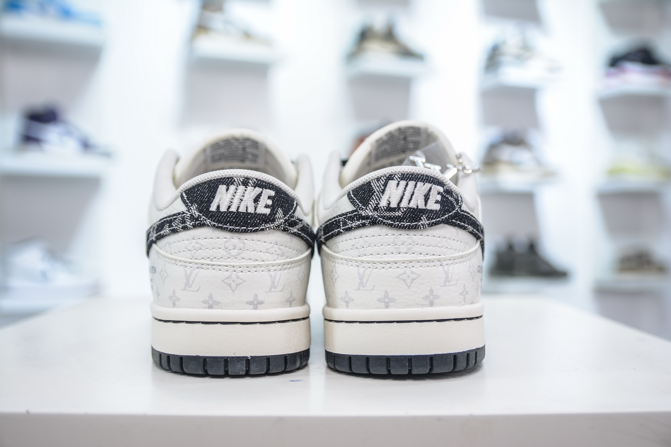 280 Nike SB Dunk Low x Louis Vuitton LV联名-白黑牛仔勾 SC9772-804