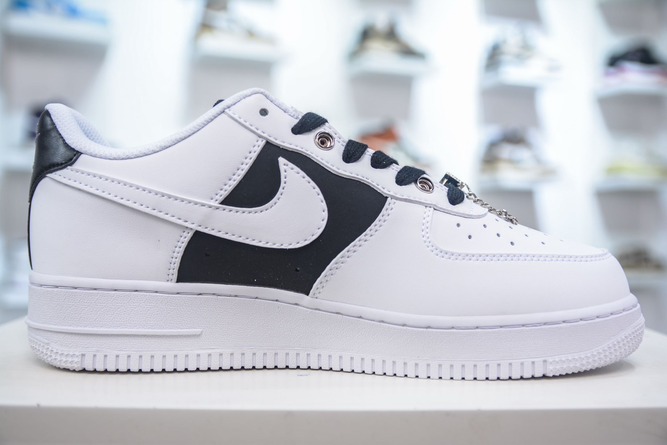 180 PB版 NK Air Force 1'07 Low 极阴阳 空军一号低帮百搭休闲运动板鞋 DA8571-100