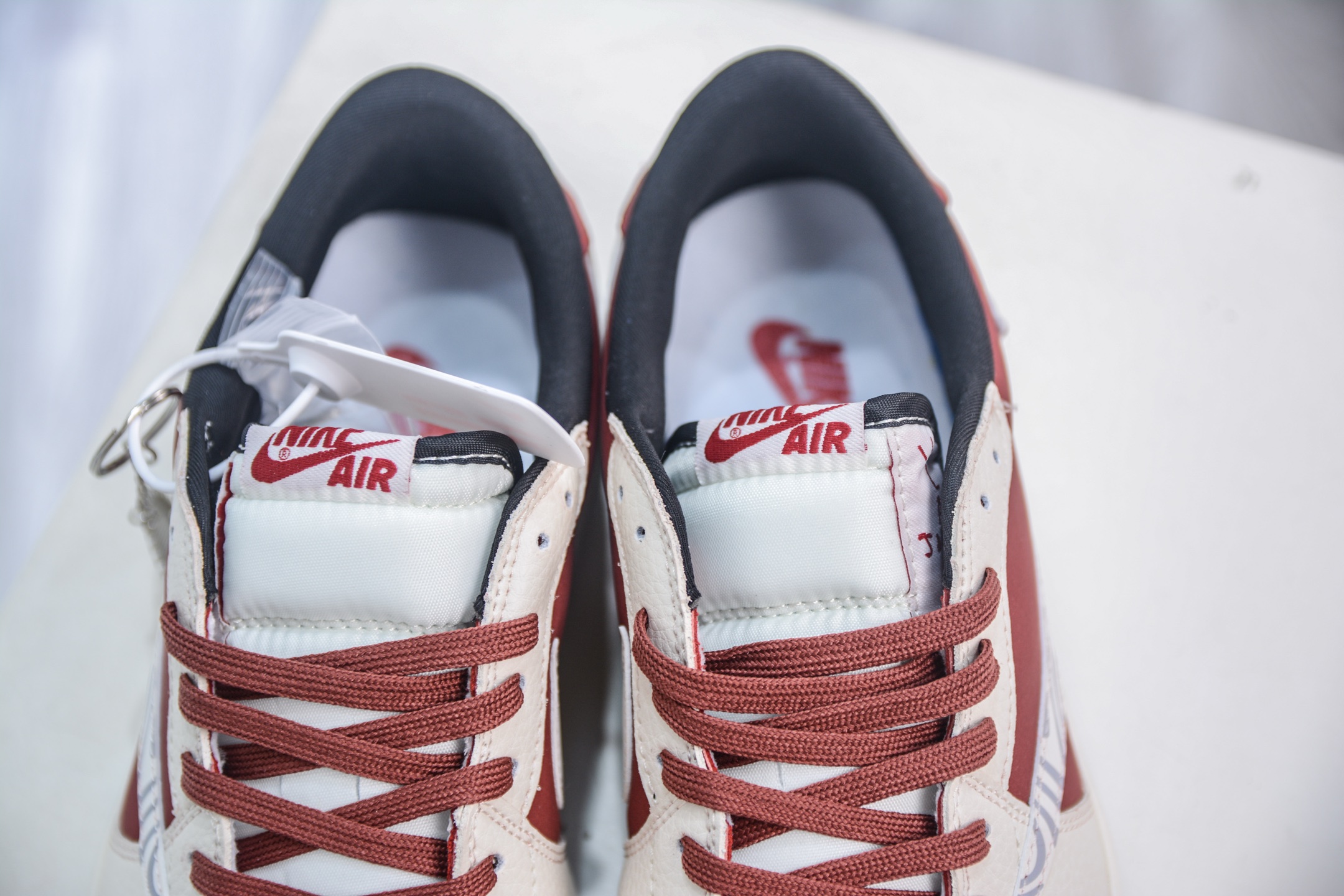 270 TS x Air Jordan x Stussy AJ1 Low 倒钩低帮联名斯图西-白红涂鸦勾 LD2025-017