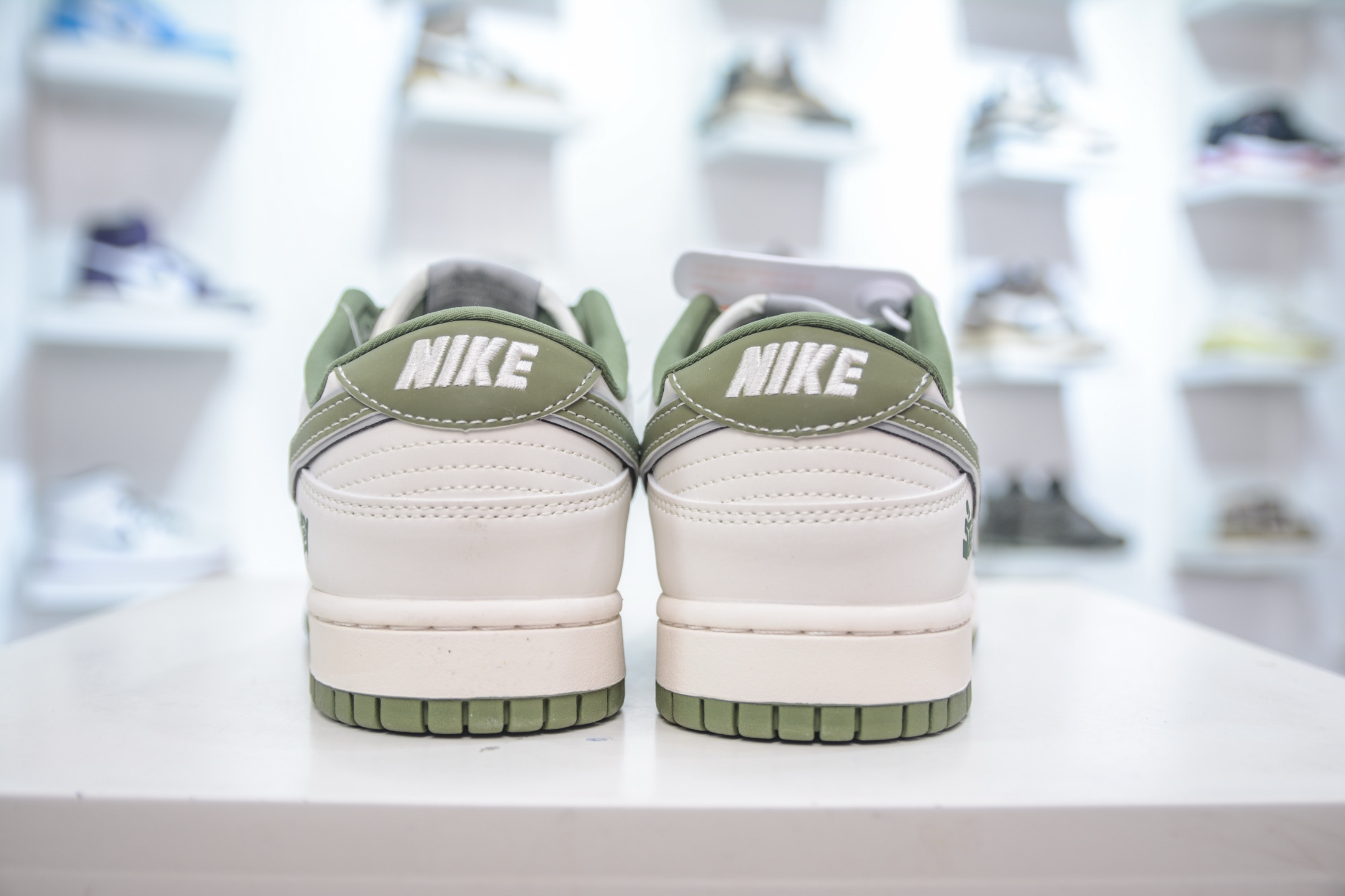 280 Nike SB Dunk Low x Stussy 斯图西联名-白灰绿勾 XS6089-594