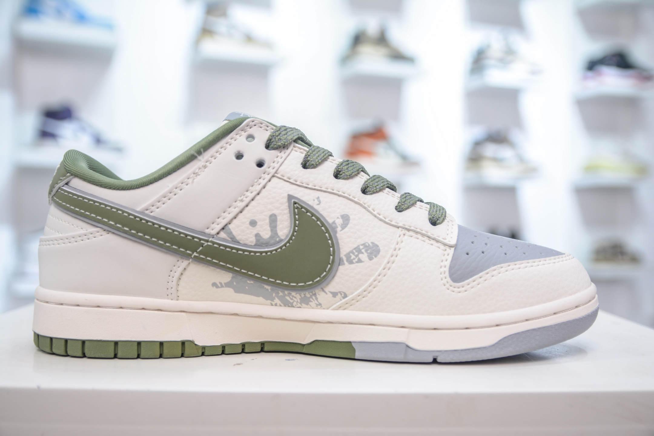 280 Nike SB Dunk Low x Stussy 斯图西联名-白灰绿勾 XS6089-594