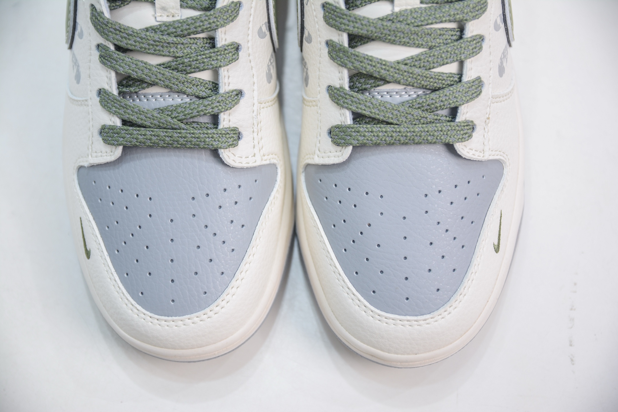 280 Nike SB Dunk Low x Stussy 斯图西联名-白灰绿勾 XS6089-594