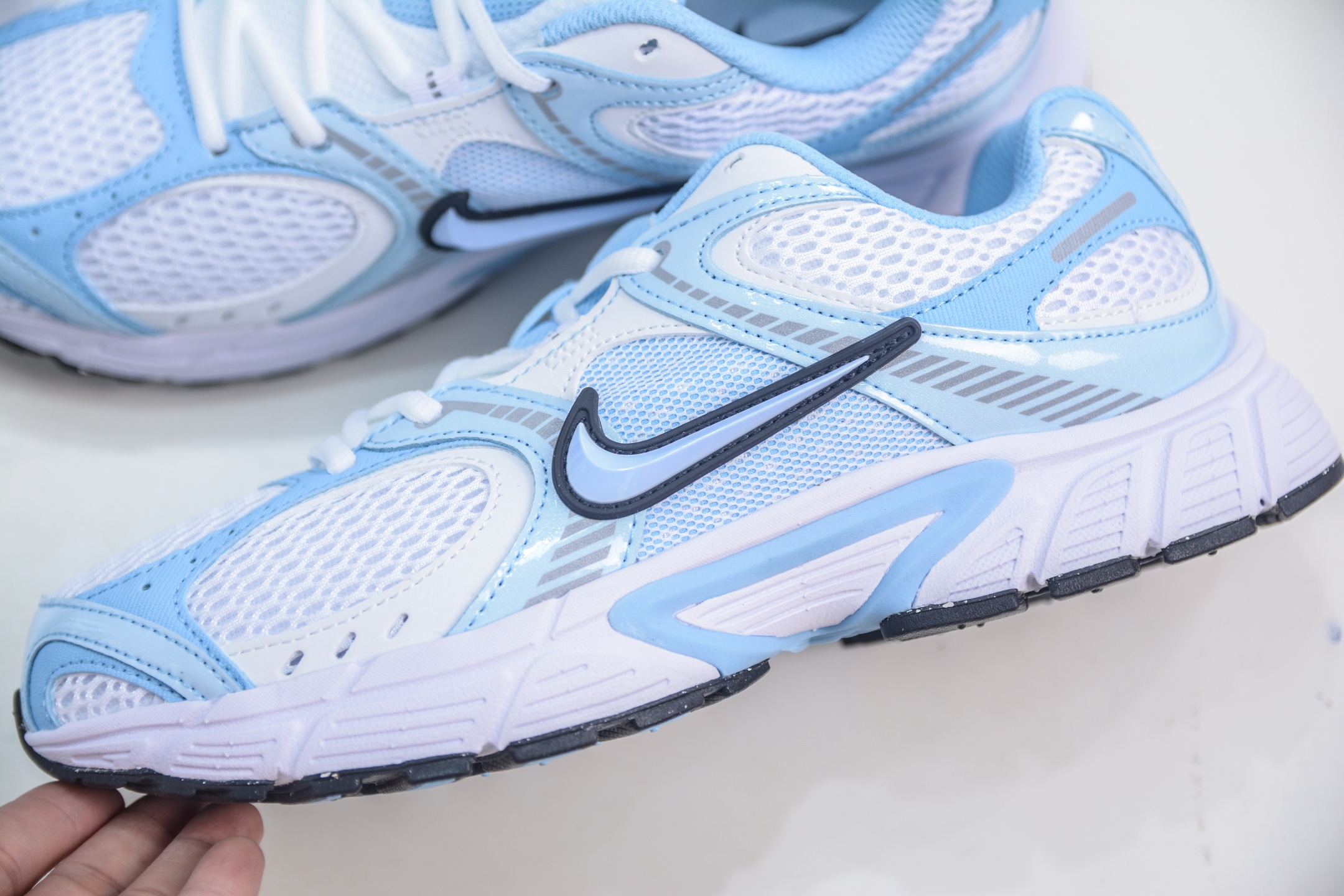Nike V5 RNR Running Shoes - Comfort, Style, and Durability for Daily Wear 8 i1747868972050 5521 0 6