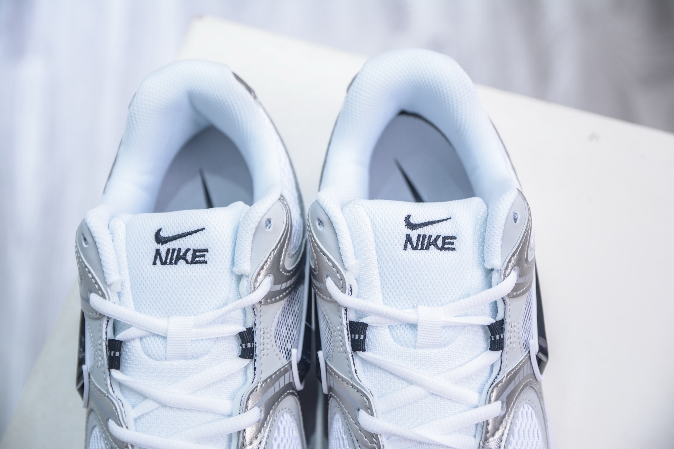 Nike V5 RNR Running Shoes: Comfortable, Durable, and Stylish Low-Top Sneakers 9 i1747869021558 2736 0 7