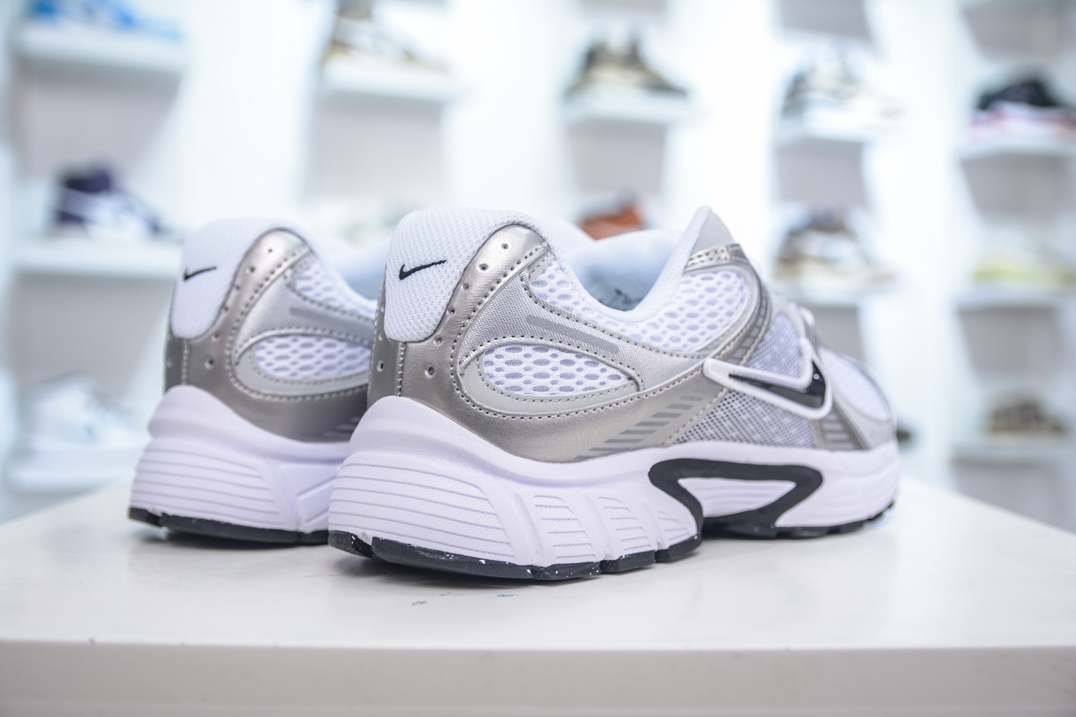 Nike V5 RNR Running Shoes: Comfortable, Durable, and Stylish Low-Top Sneakers 7 i1747869021598 5168 0 5