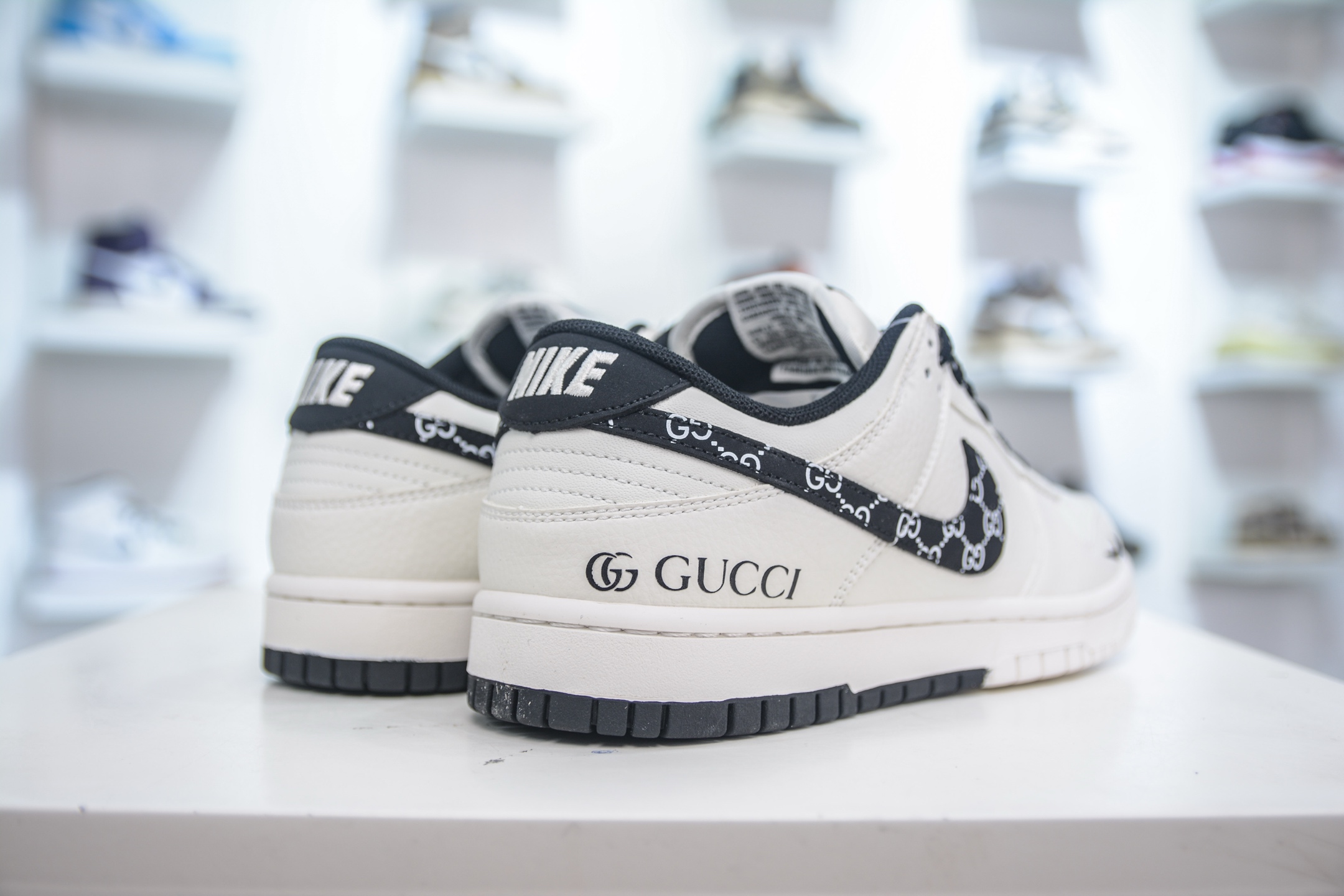 280 Nike SB Dunk Low x GUCCI 古驰联名-米白黑钩 XD6188-048