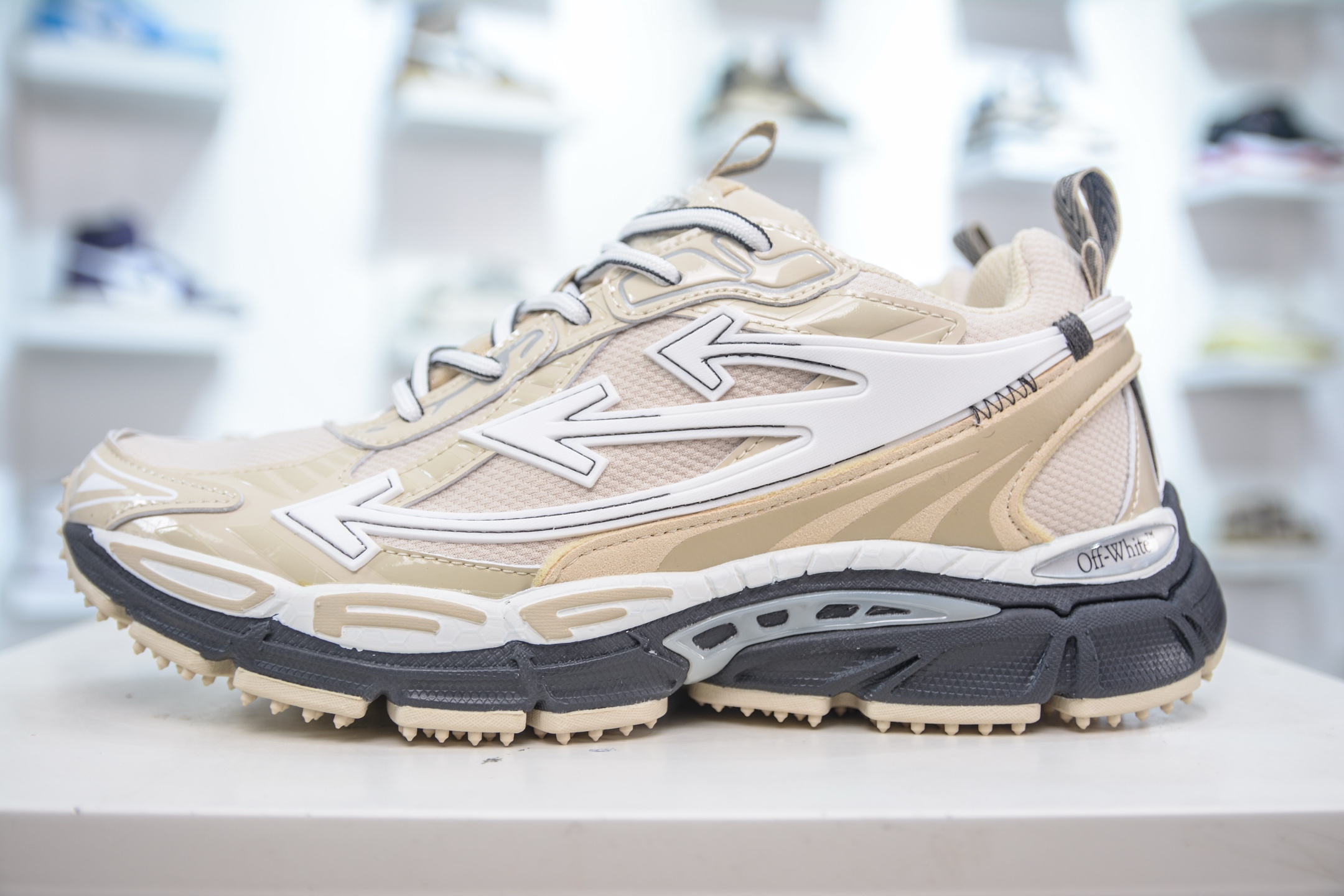 400 Kx神版 Off-White 2024年OW最新款跑鞋