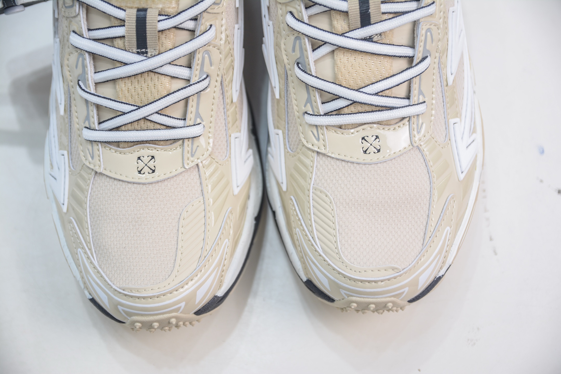 400 Kx神版 Off-White 2024年OW最新款跑鞋