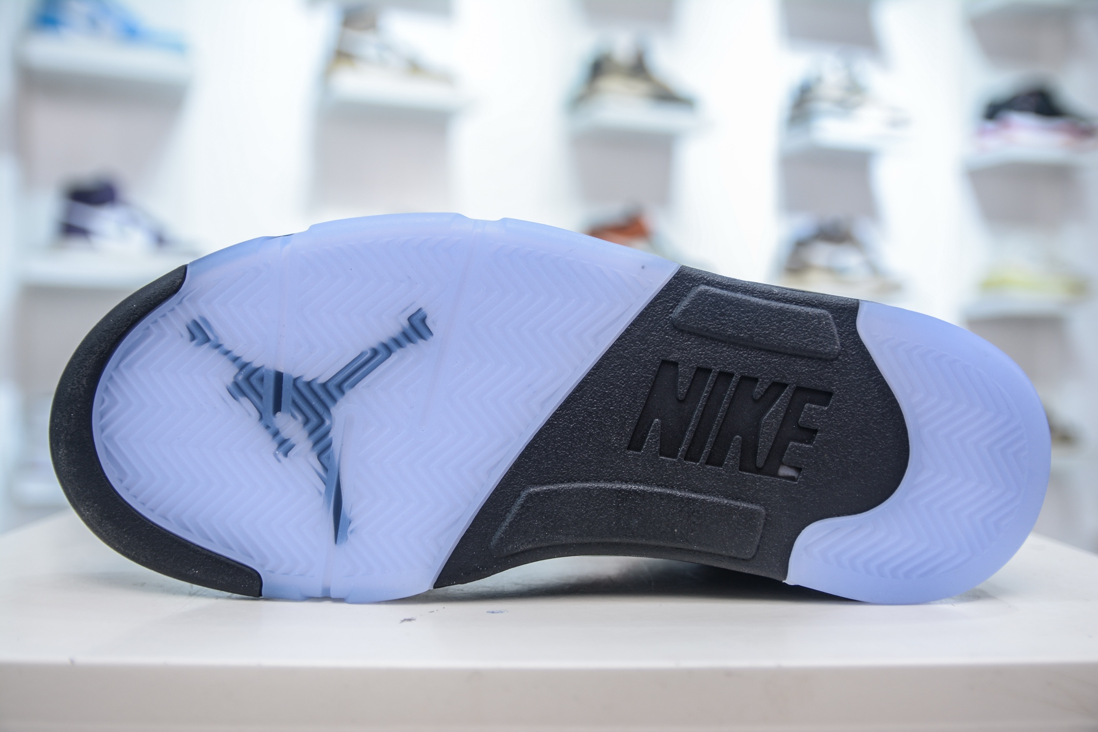 360 F版 Air Jordan AJ5 “Black Metallic Reimagined” 黑银 HF3975-001