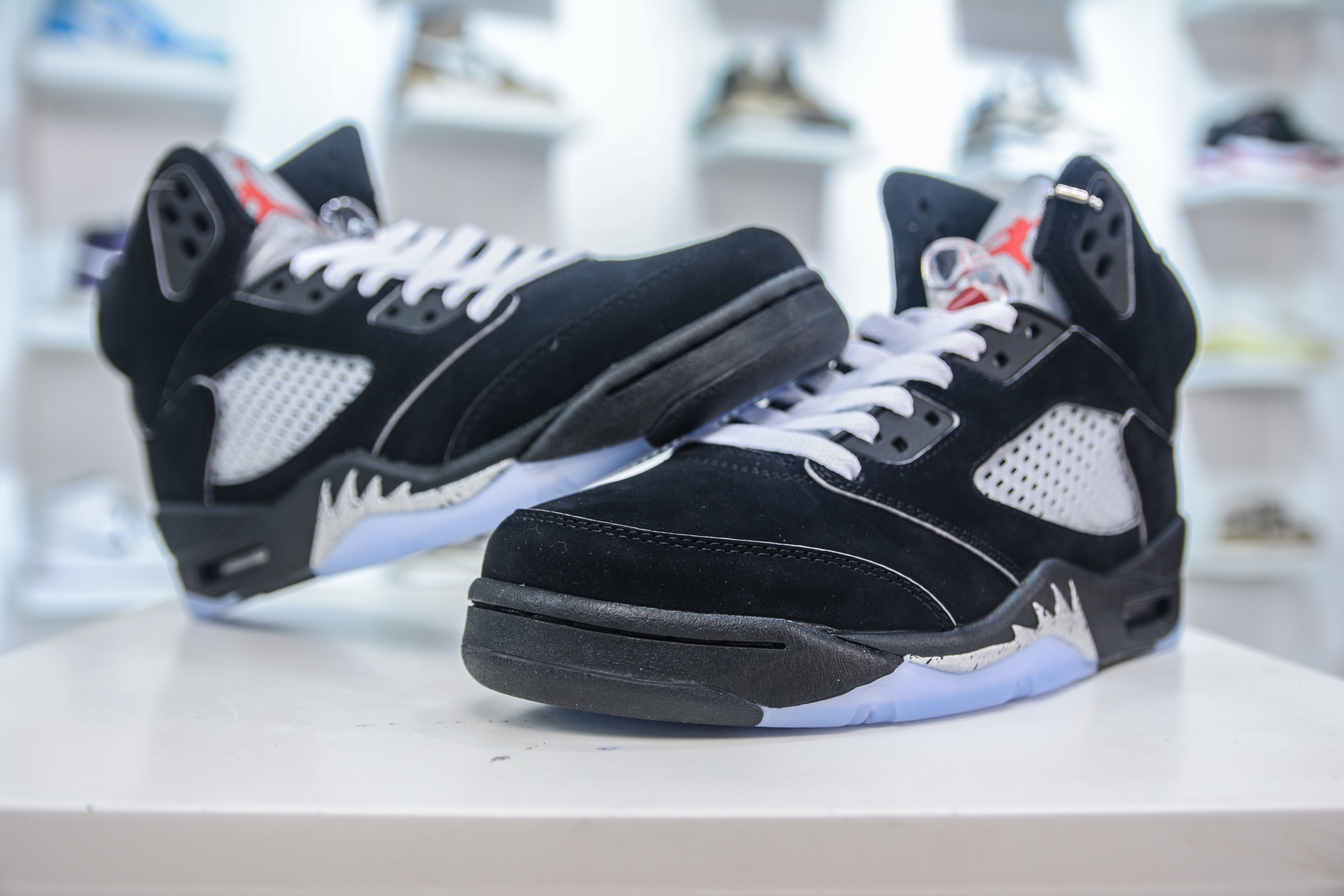 360 F版 Air Jordan AJ5 “Black Metallic Reimagined” 黑银 HF3975-001