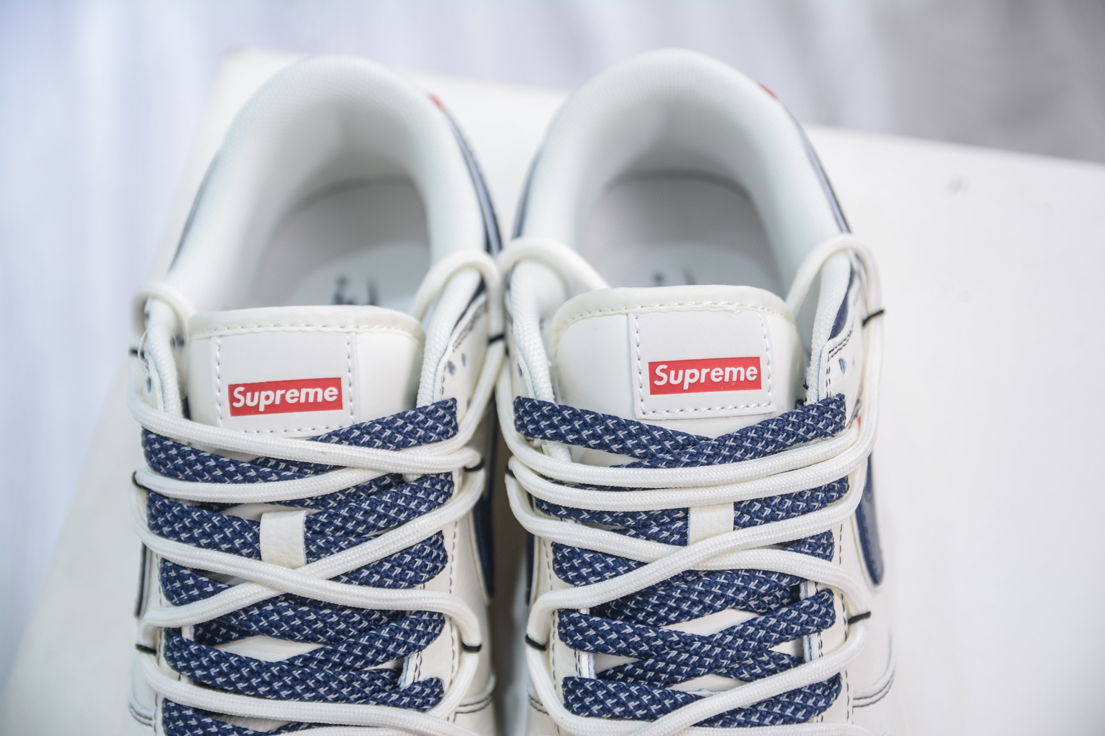 Nike SB Dunk Low x Supreme Collab - White/Navy/Red, Size 36-45 9 i1748014687498 8248 0 7