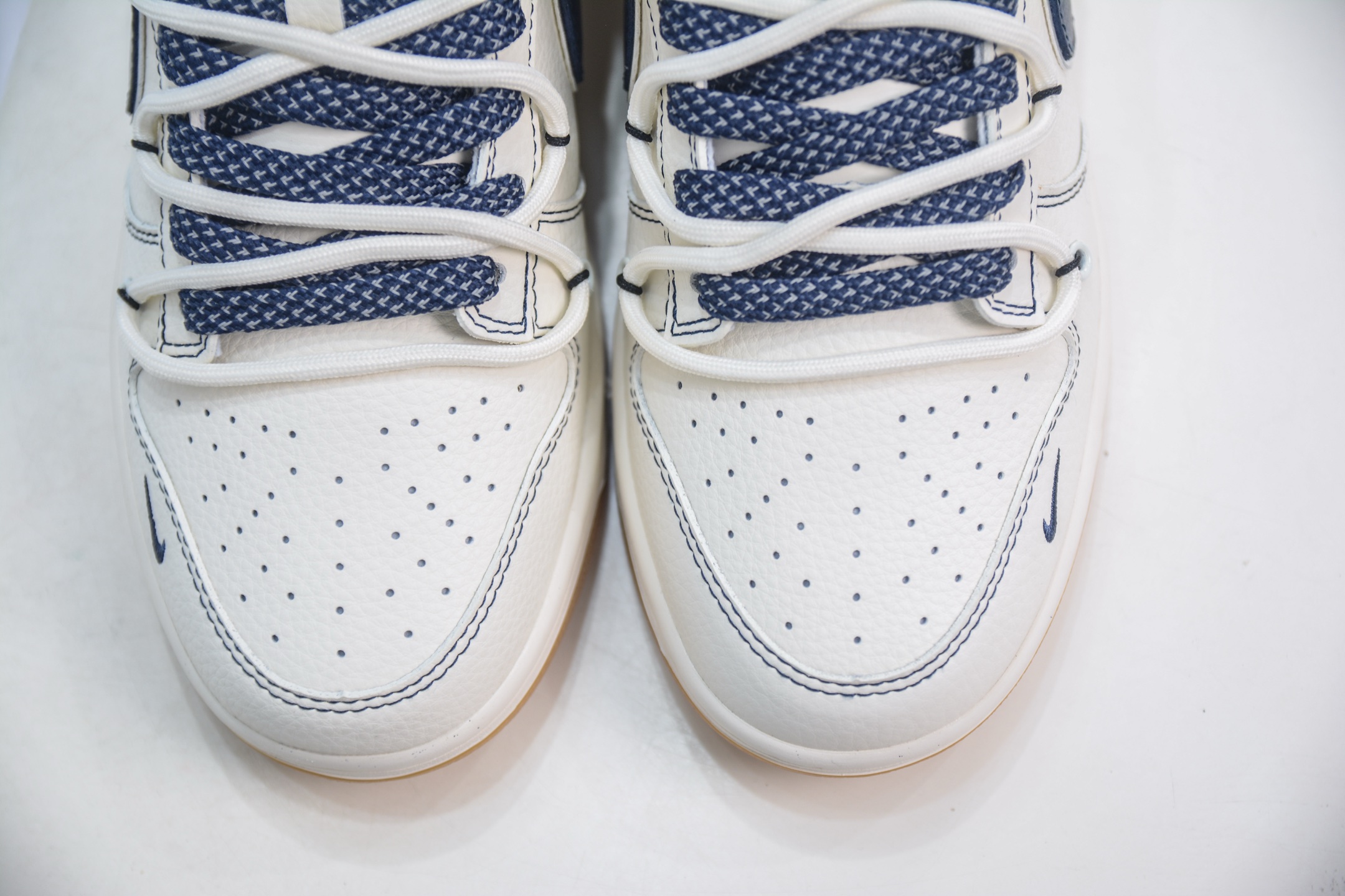 Nike SB Dunk Low x Supreme Collab - White/Navy/Red, Size 36-45 10 i1748014691223 2942 0 8