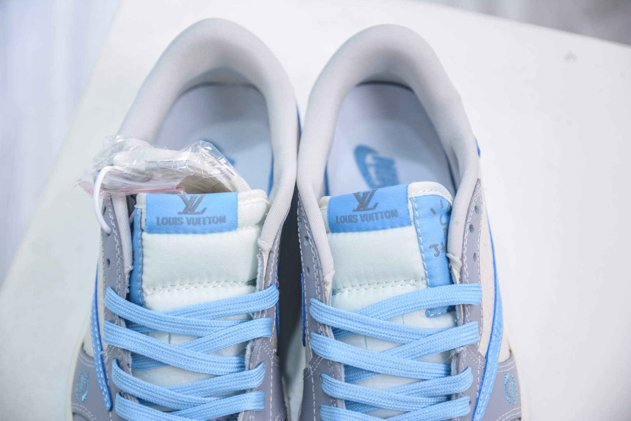 TS x Air Jordan x Louis Vuitton Air Jordan 1 Low -White Grey Blue 9 i1748014791238 242 0 7