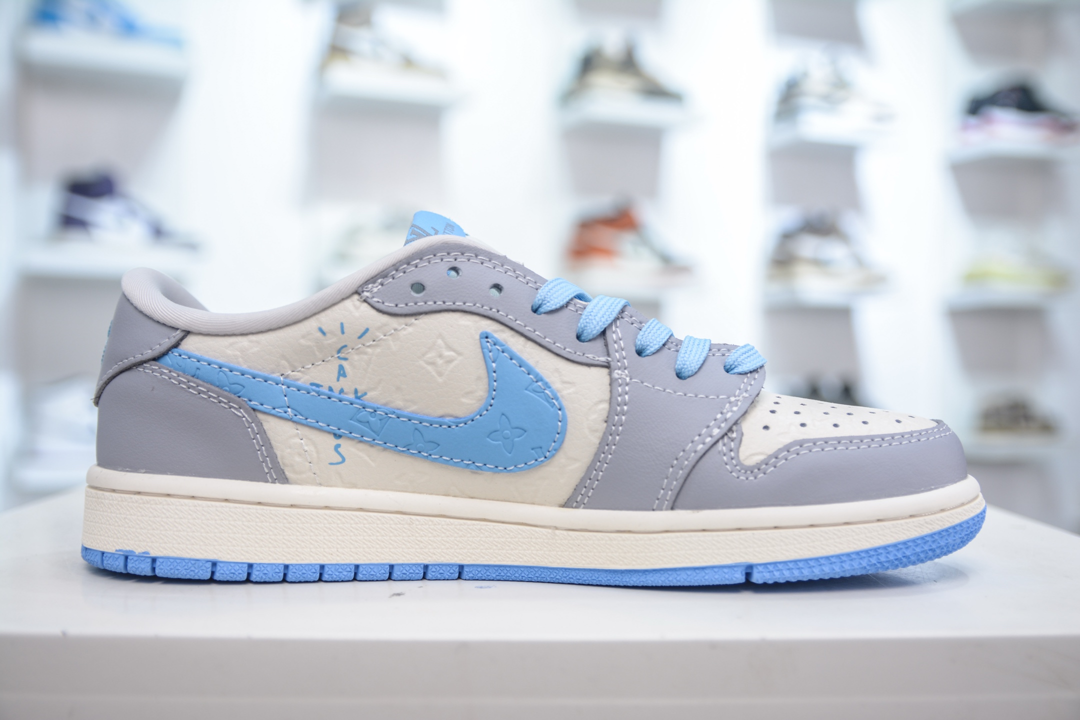 TS x Air Jordan x Louis Vuitton Air Jordan 1 Low -White Grey Blue 4 i1748014792362 4192 0 2